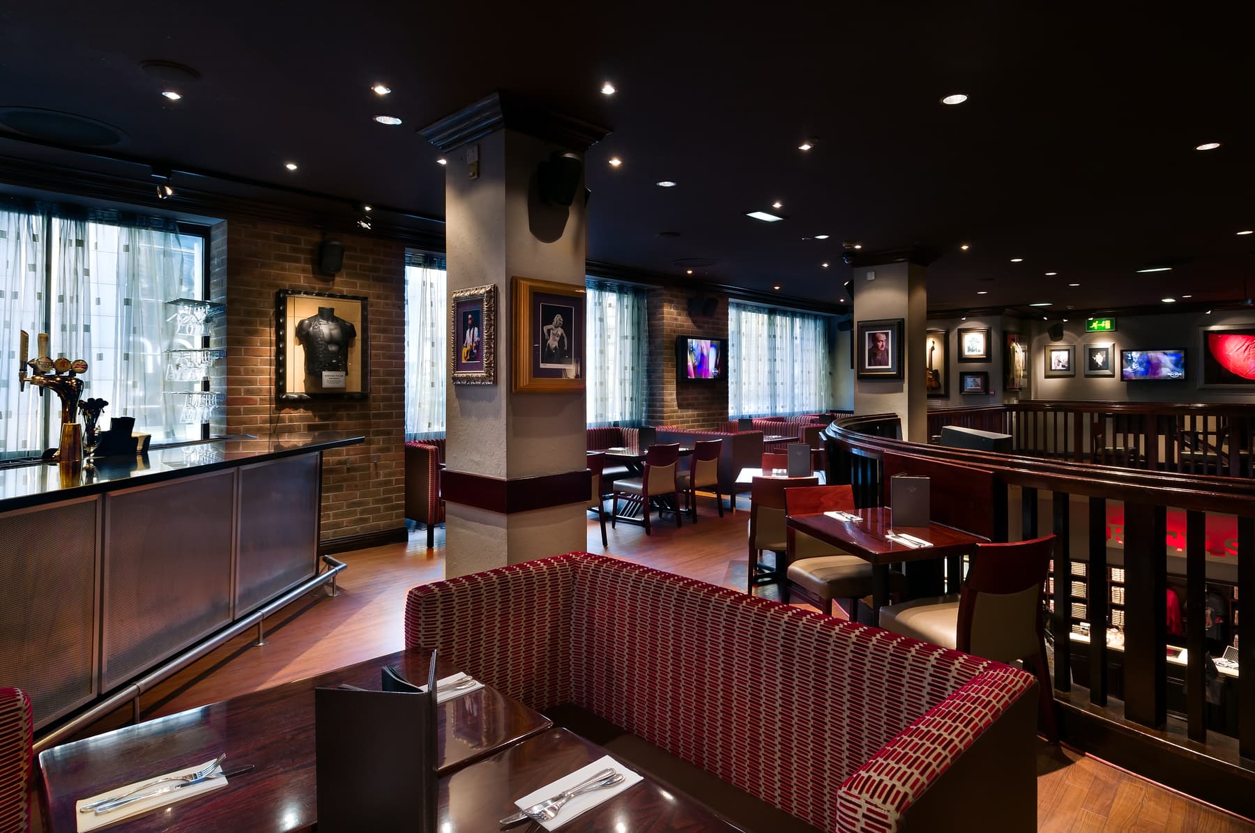 Rock Lounge Mezzanine, Hard Rock Cafe Manchester photo #2