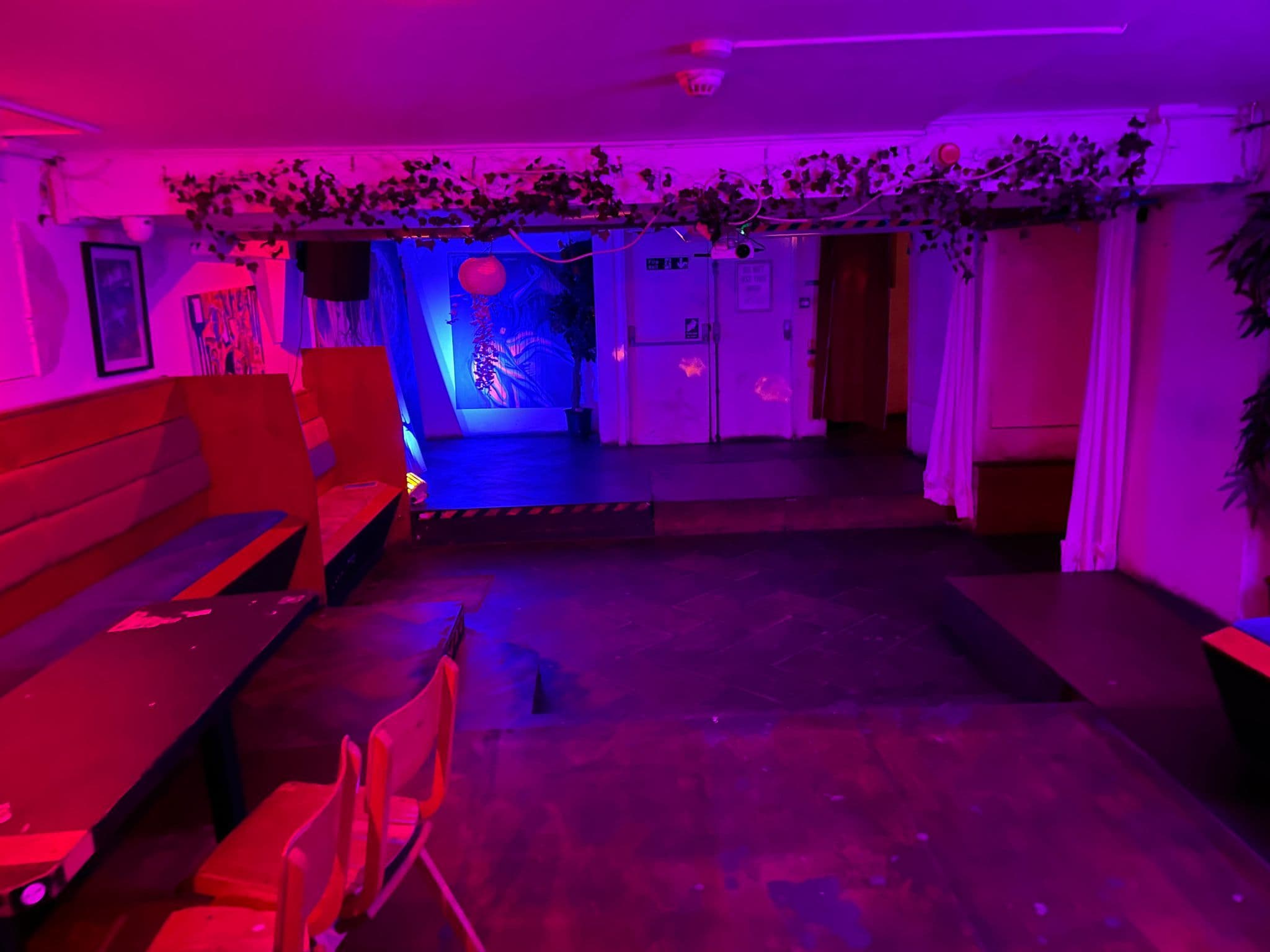 Dalston Den Room 1 - Gallery / Bar / Nightclub, Dalston Den photo #2