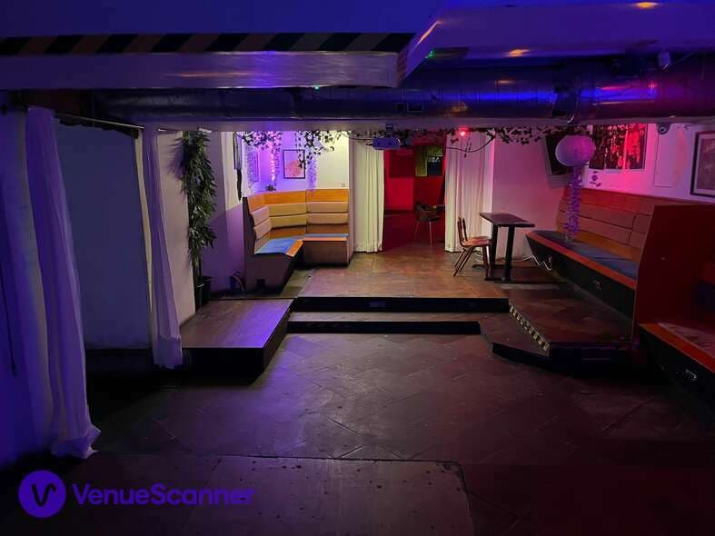 Dalston Den, Dalston Den Room 1 - Gallery / Bar / Nightclub photo #3