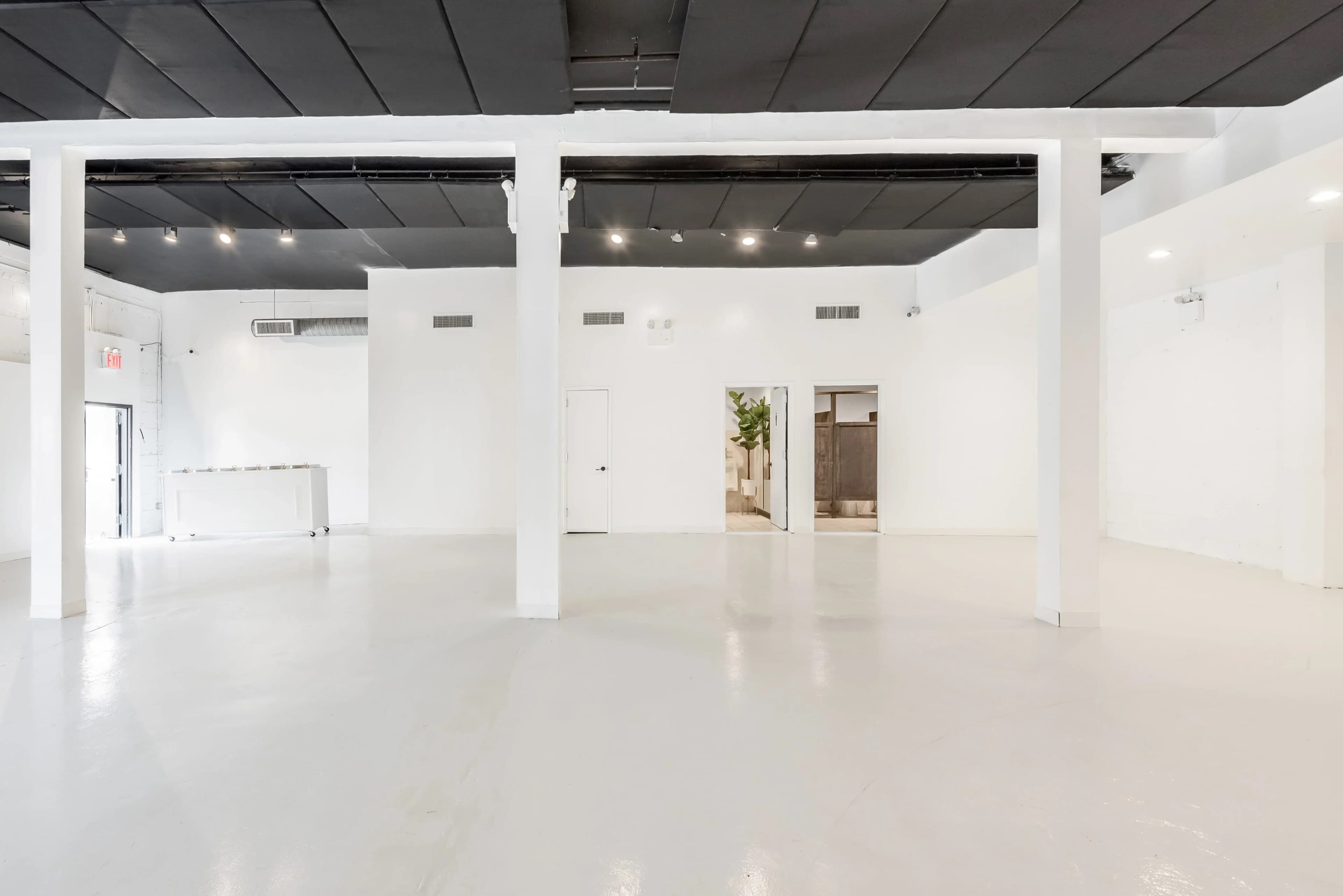 Whole Venue, Hello Meadow BK  photo #3