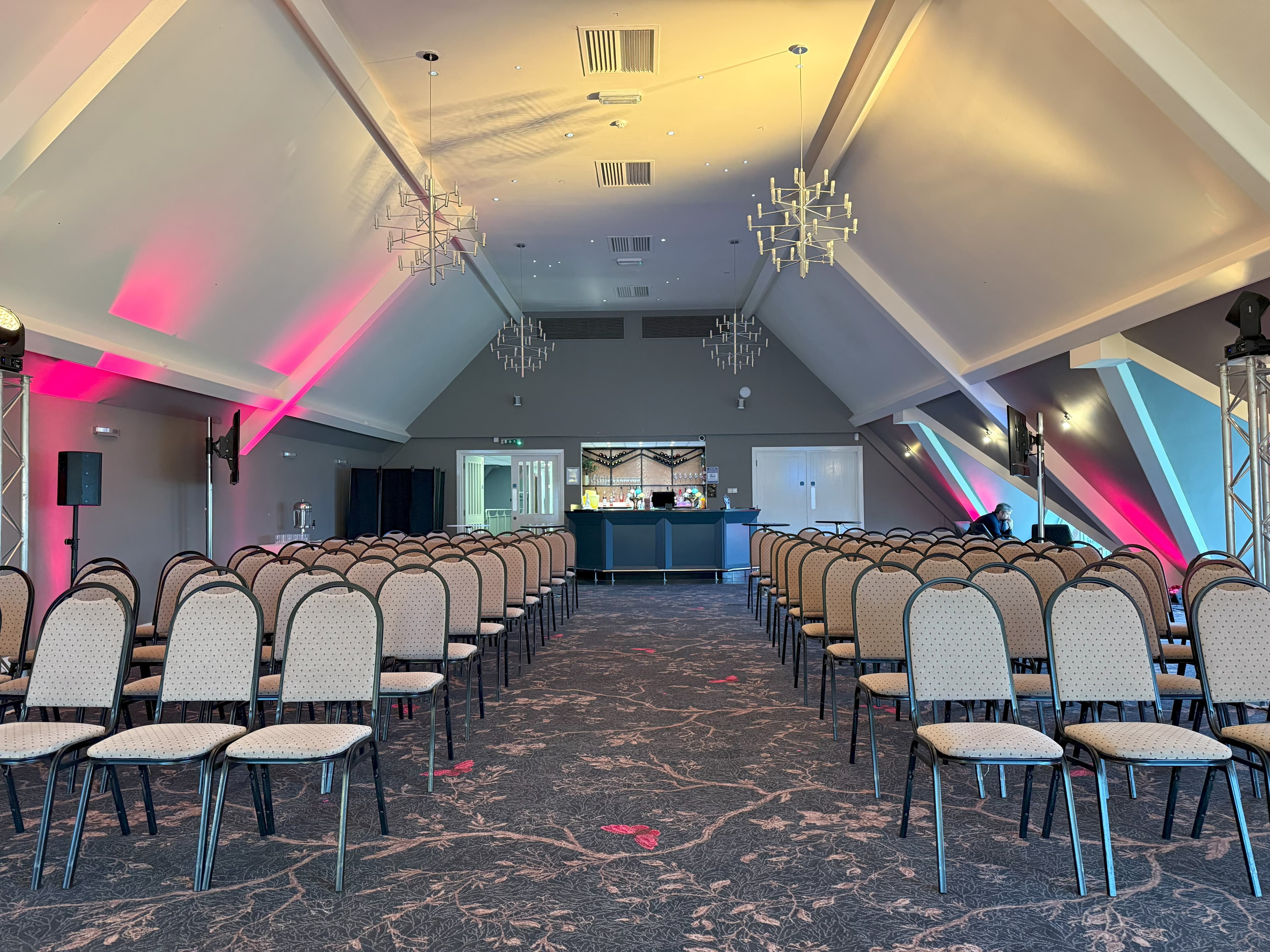 Sir William Lyons Suite, The Vale Golf And Country Club photo #2