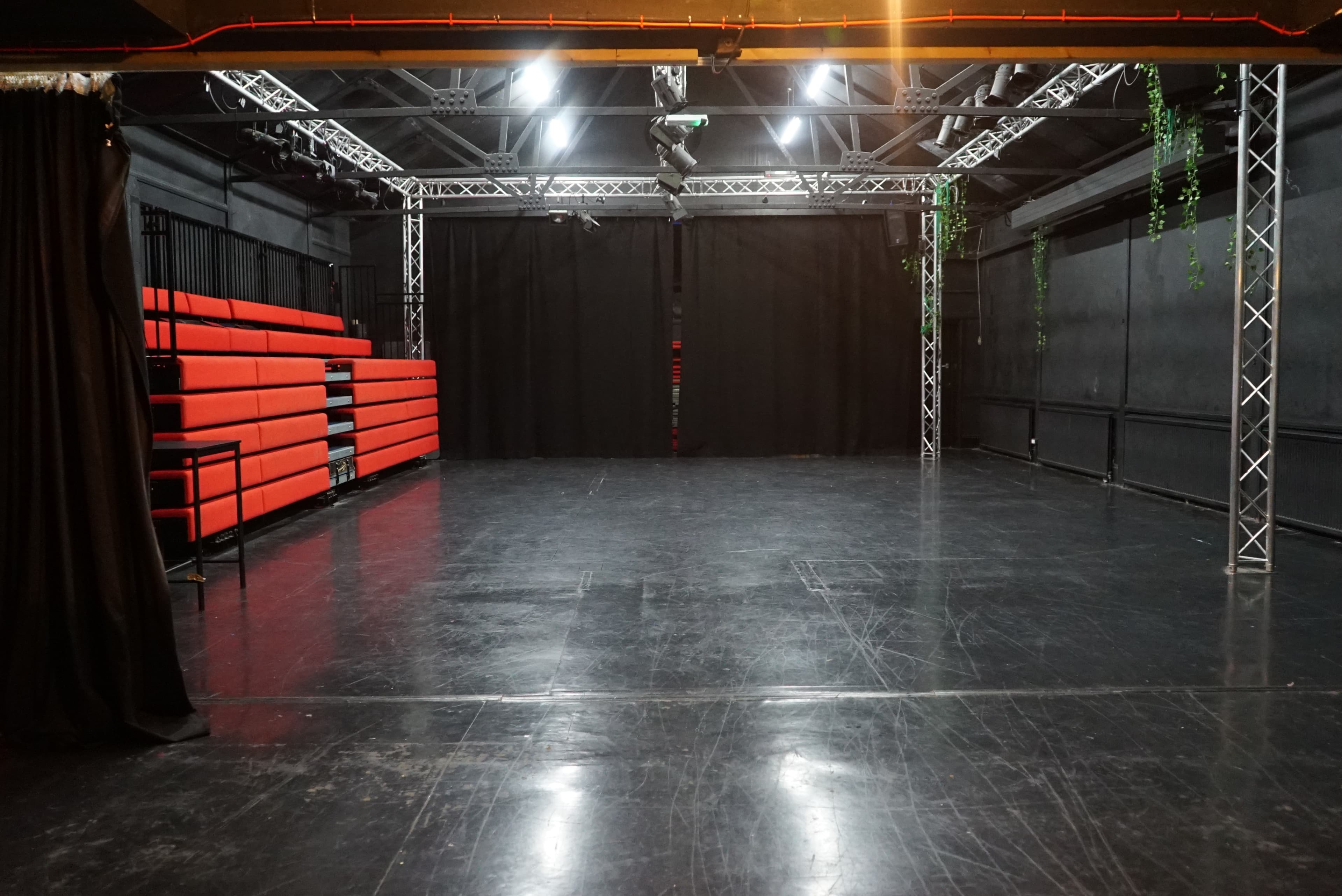 Main Theatre, Young Actors Theatre Islington photo #1