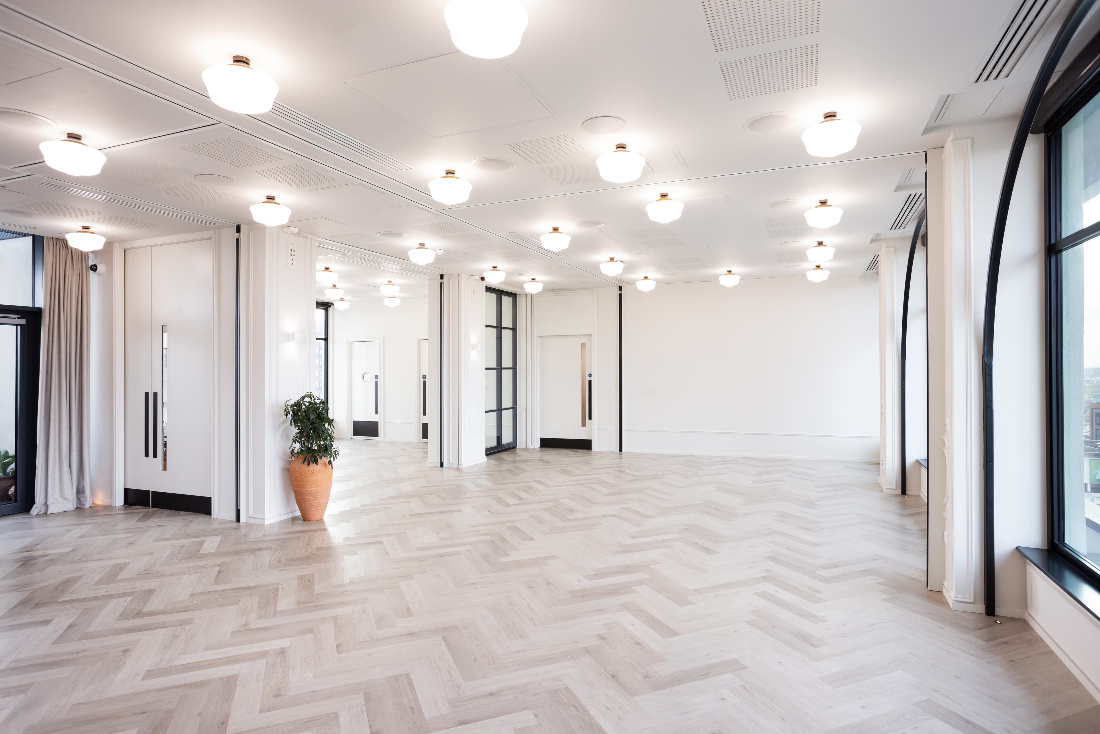 Banquet Hall, Dariana photo #1