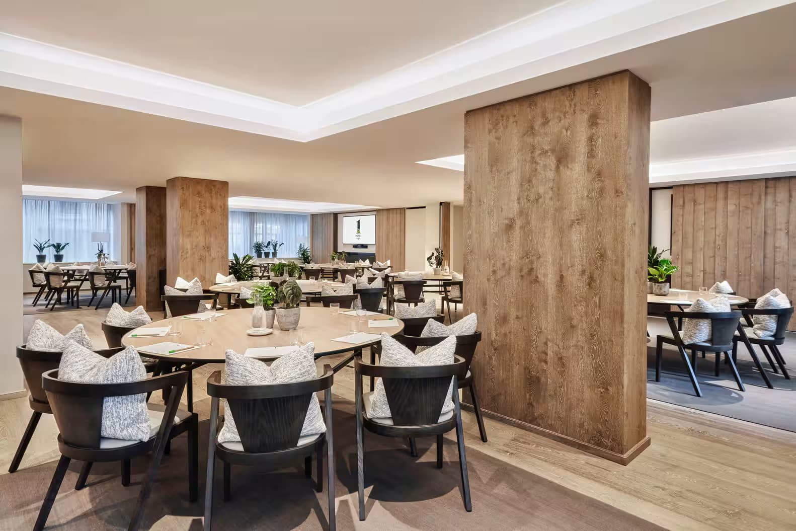 Meadow Room, 1 Hotel Mayfair photo #3