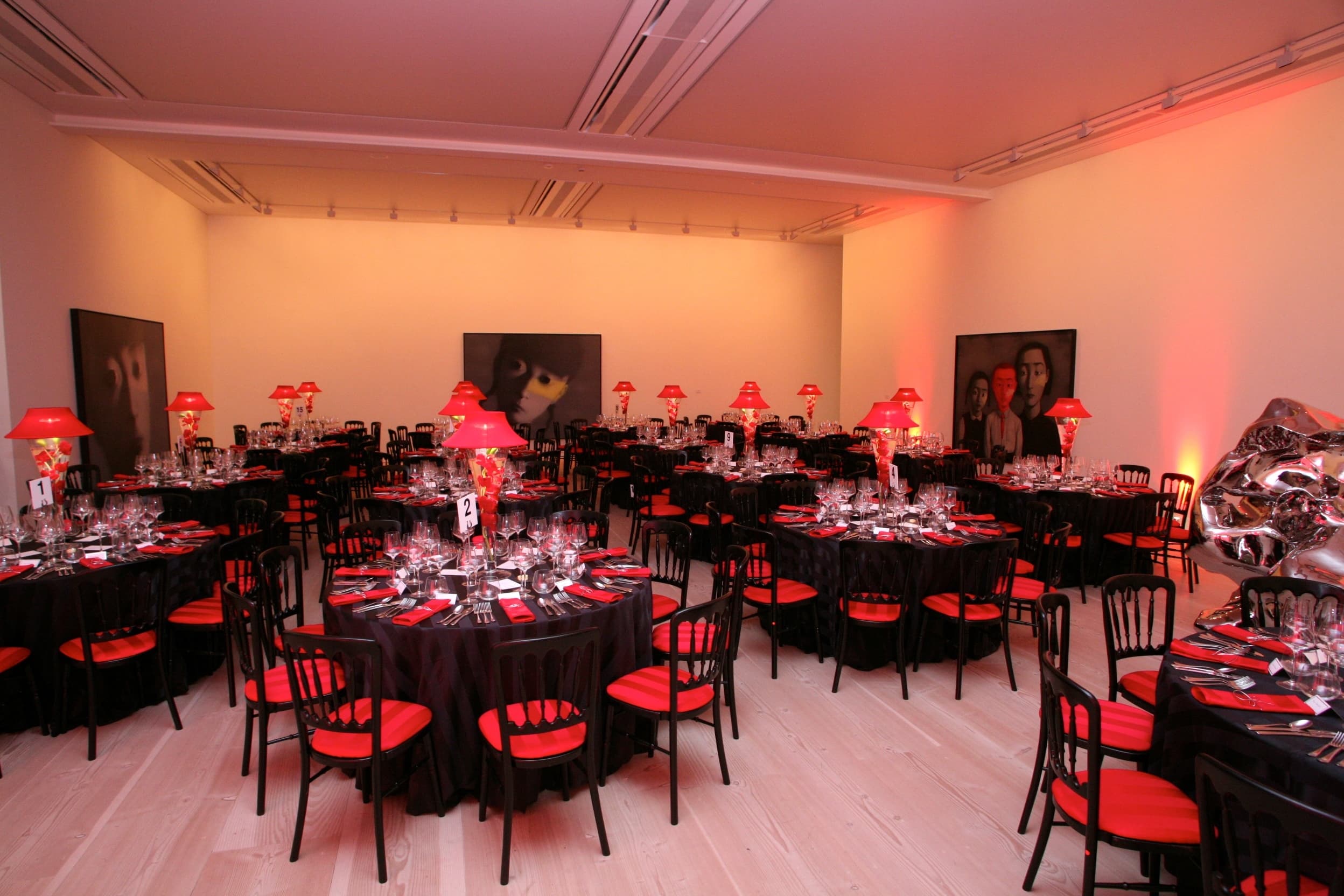 Ground Floor: Galleries 1, 2, 3 And 4, Saatchi Gallery photo #2