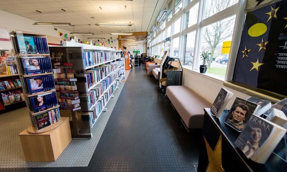 Barmulloch Library, Barmulloch Library photo #2