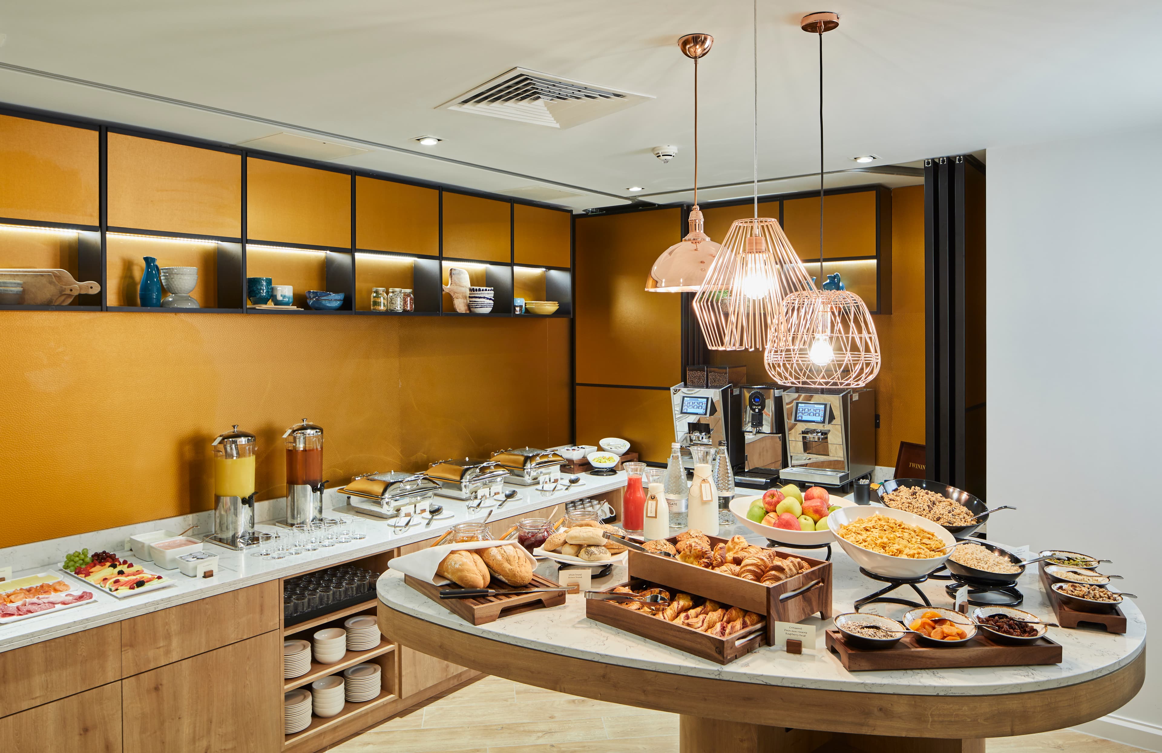 Meeting Room, Courtyard By Marriott Oxford City Centre photo #7