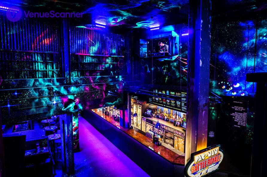 NQ64 Bristol, Top Floor Semi Private photo #3