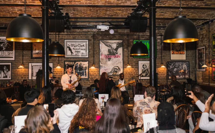 The Lounge, The Dark Horse Camden photo #2