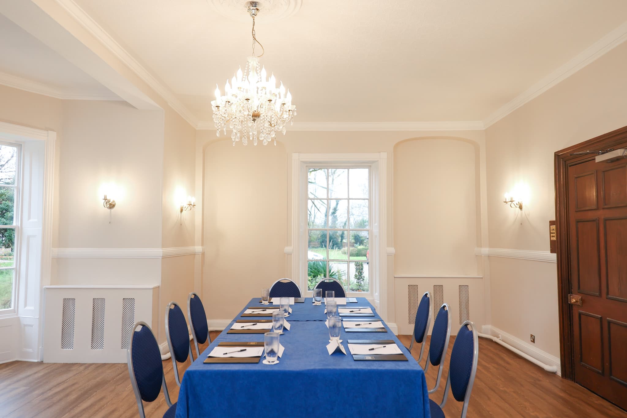 Library, Woodland Manor Hotel photo #2