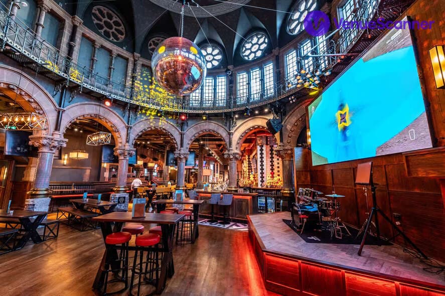 Box Nottingham photo #3