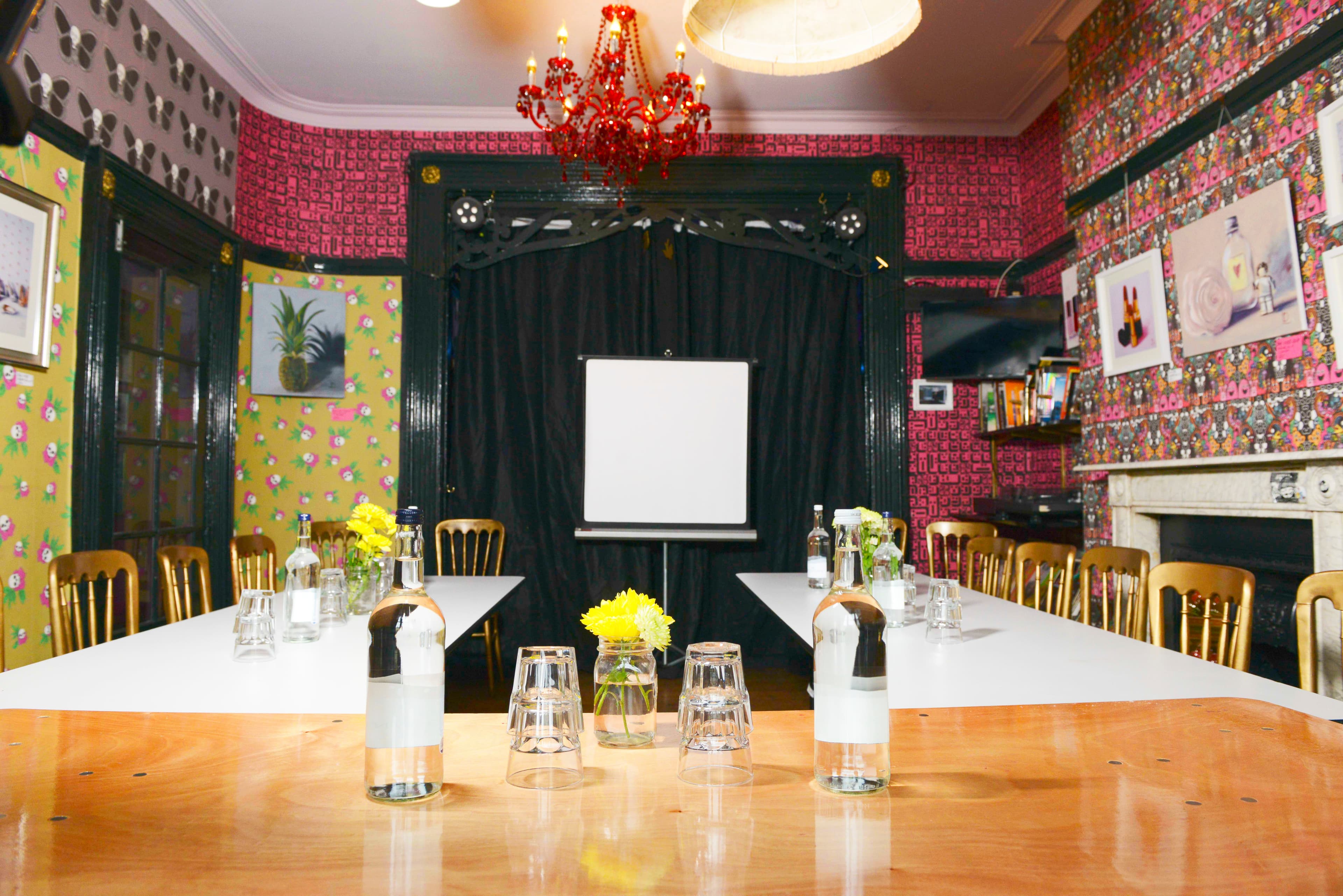 Exclusive Hotel Hire, Hotel Pelirocco photo #8