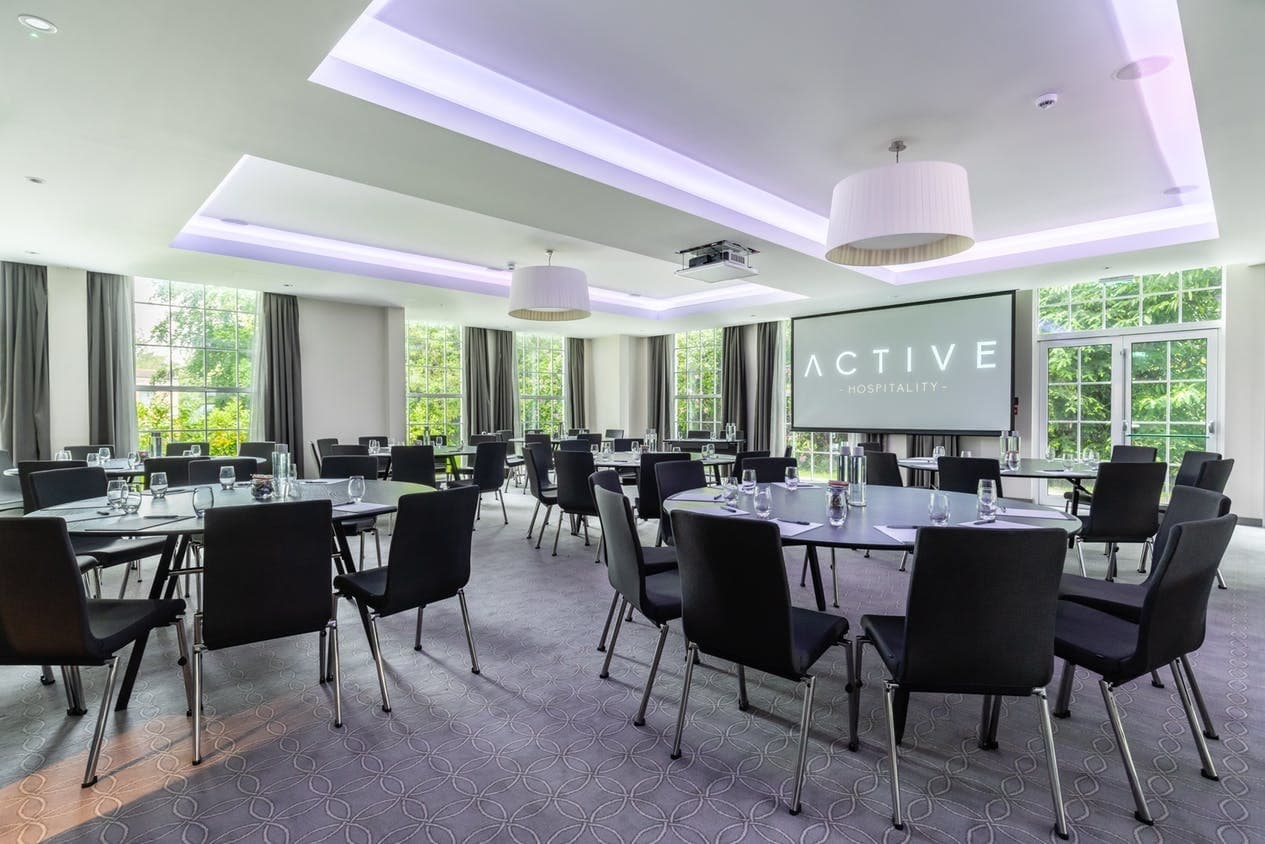 Hook, Gorse Hill, Woking photo #1