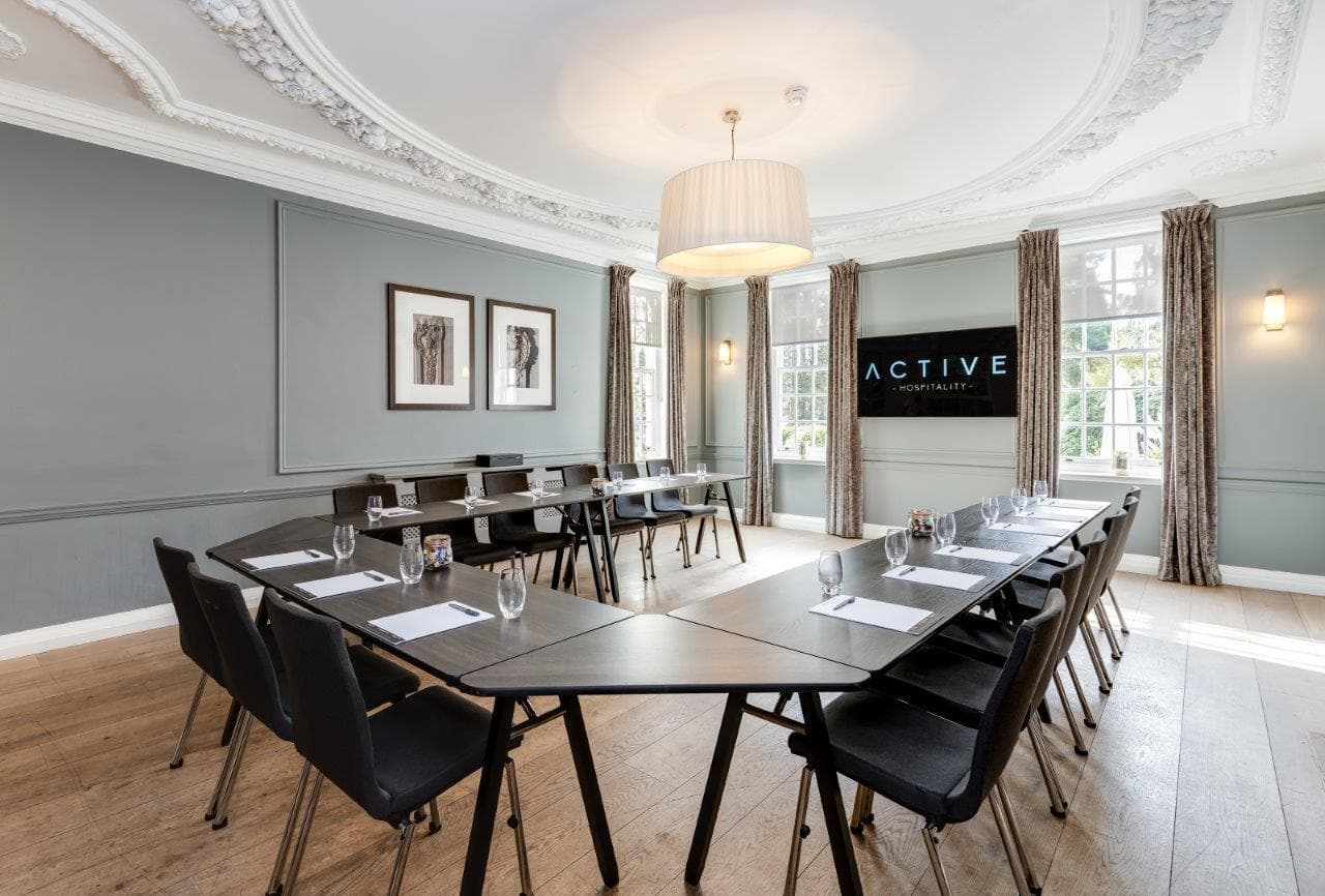 Boardroom, Gorse Hill, Woking photo #2