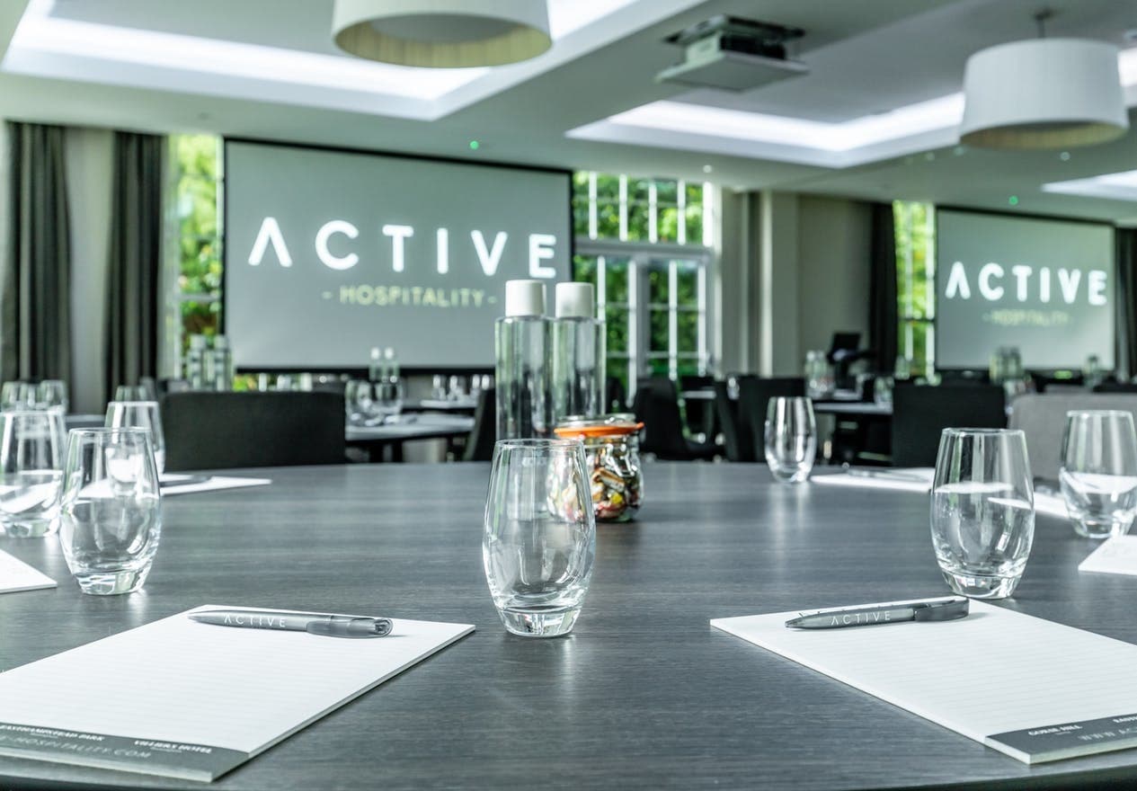 Hook Heath Suite, Gorse Hill, Woking photo #2