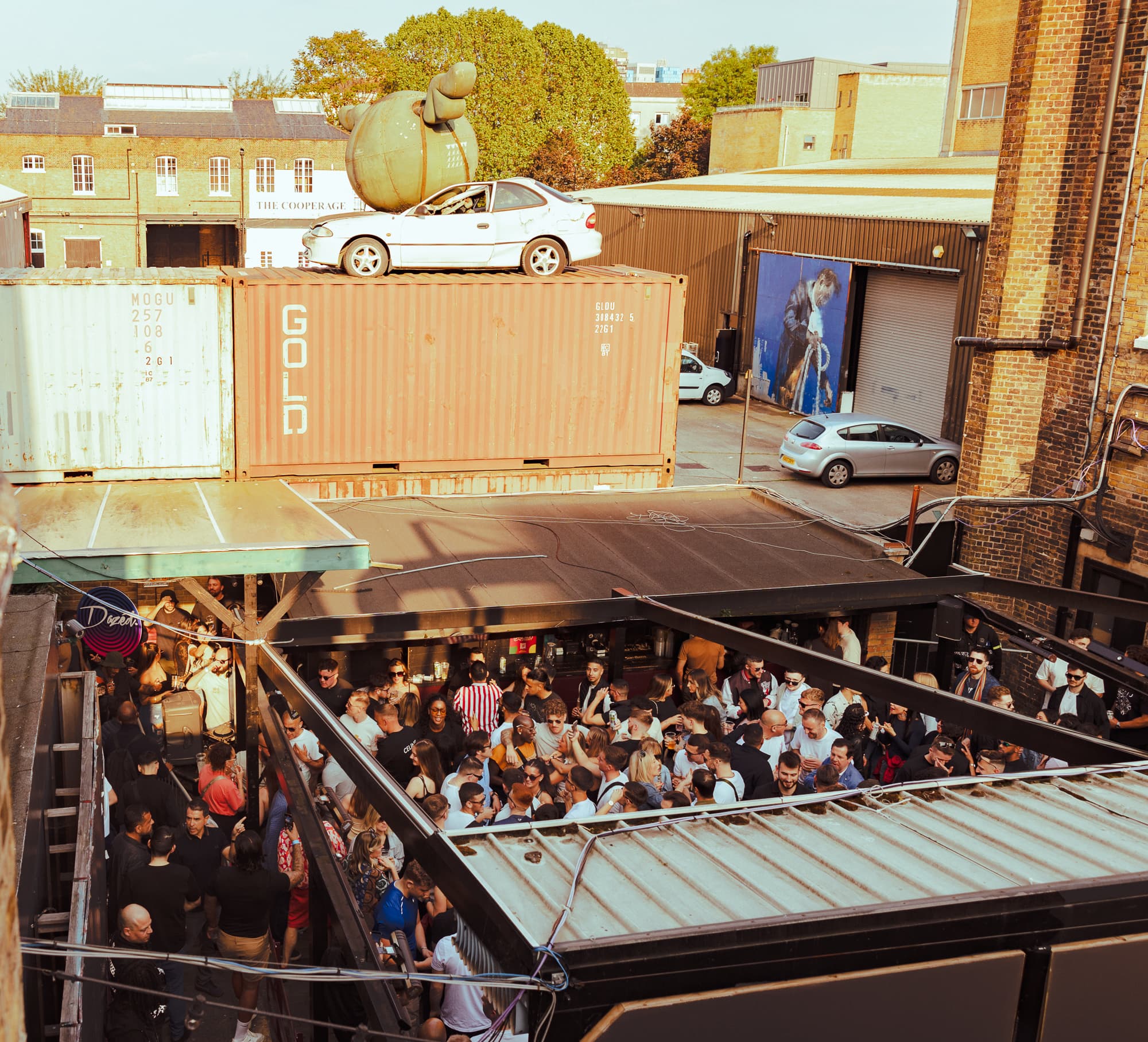 The Courtyard, 93 Feet East photo #1