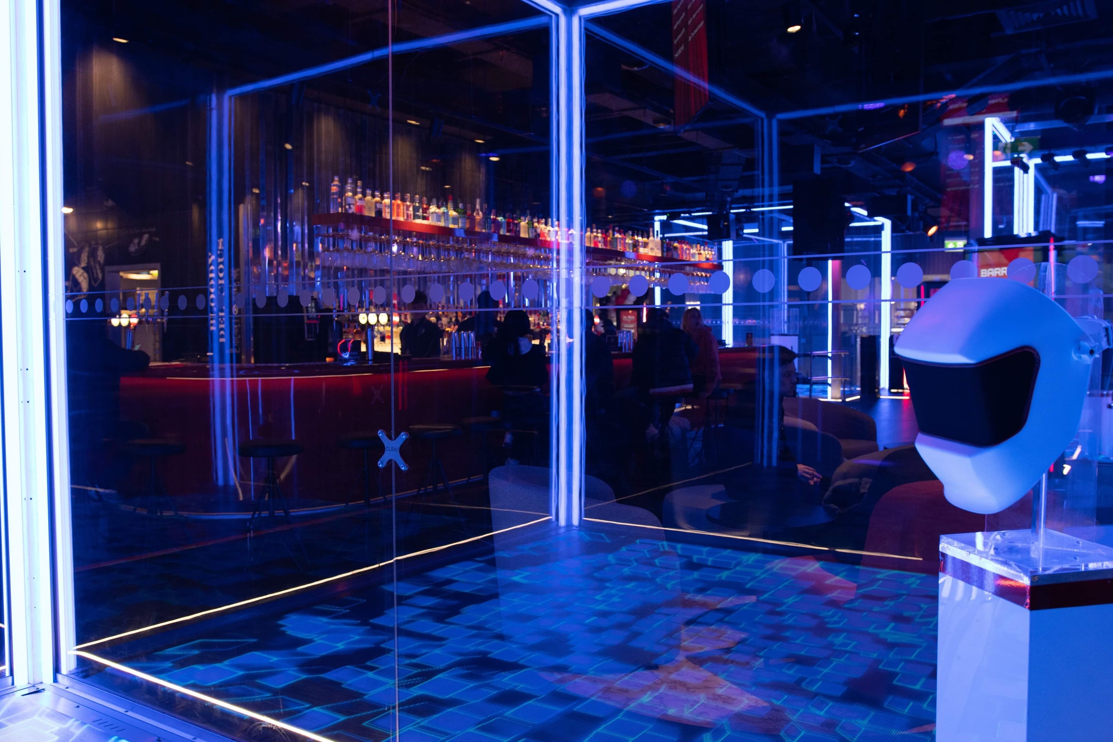 Combined CUBE + PUTTERS (9 Or 18 Holes), Urban Playground photo #2