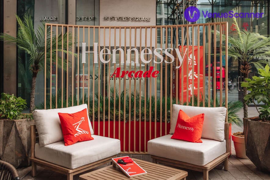 Arcade Tottenham Court Road, The Terrace photo #3