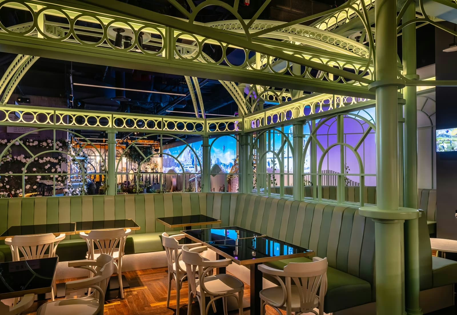 The Greenhouse Bar, Swingers New York photo #3