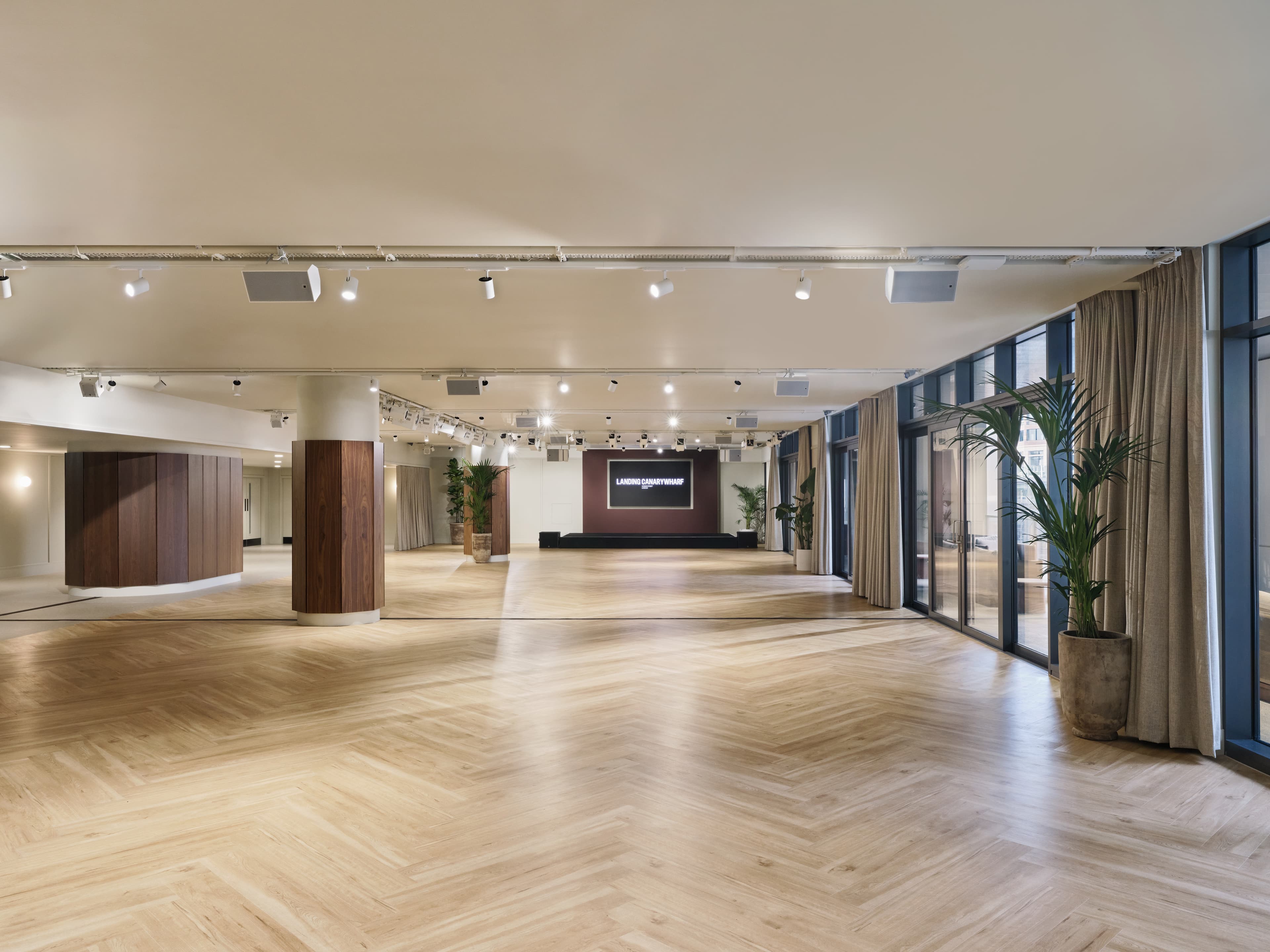 Exclusive Hire - Whole Venue, Landing Canary Wharf photo #17