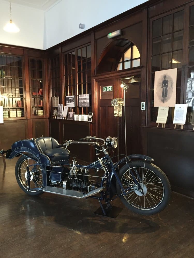 Photo of Mary Ward House, Dickens Library