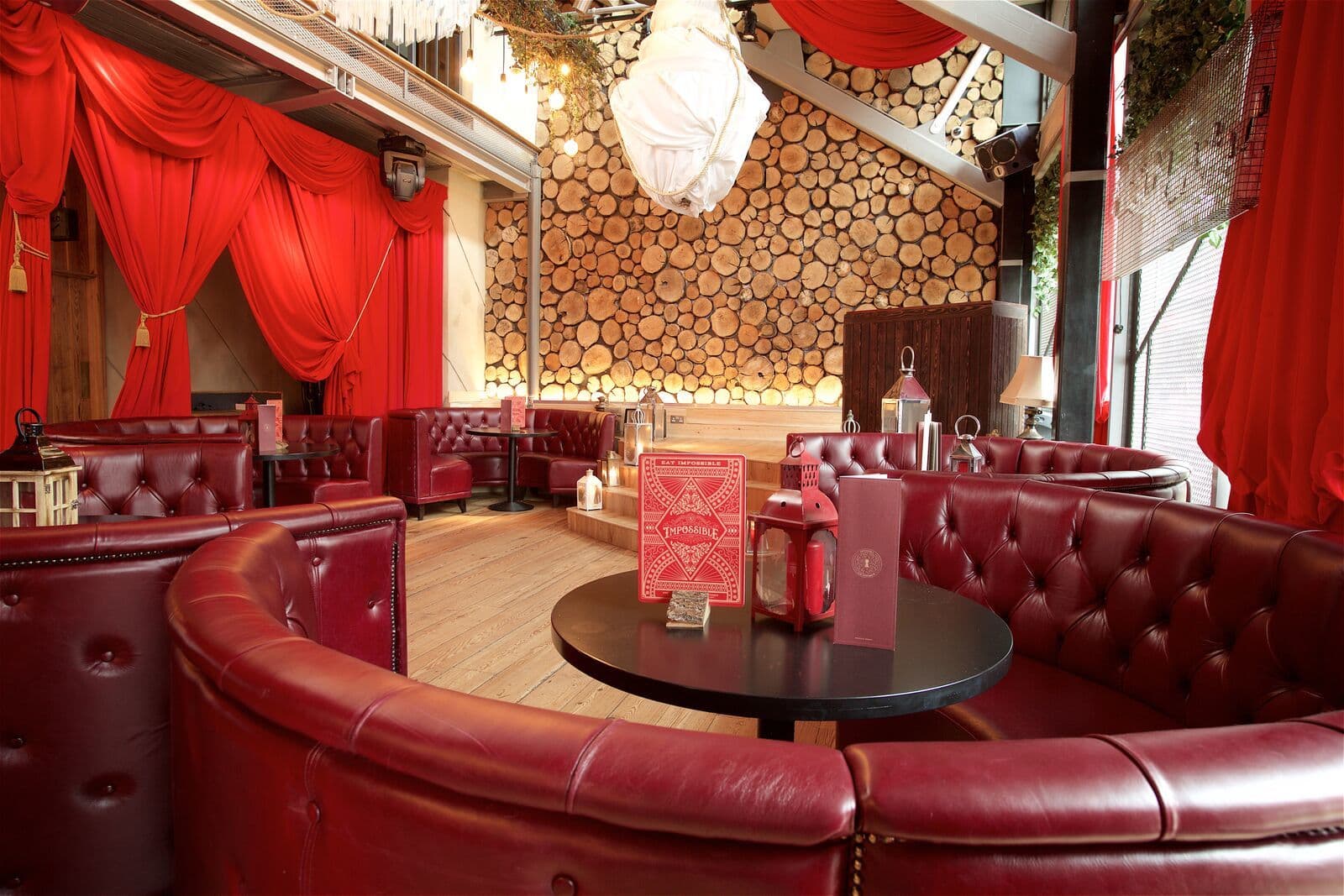 Impossible Bar, Impossible Bar And Theatre photo #2