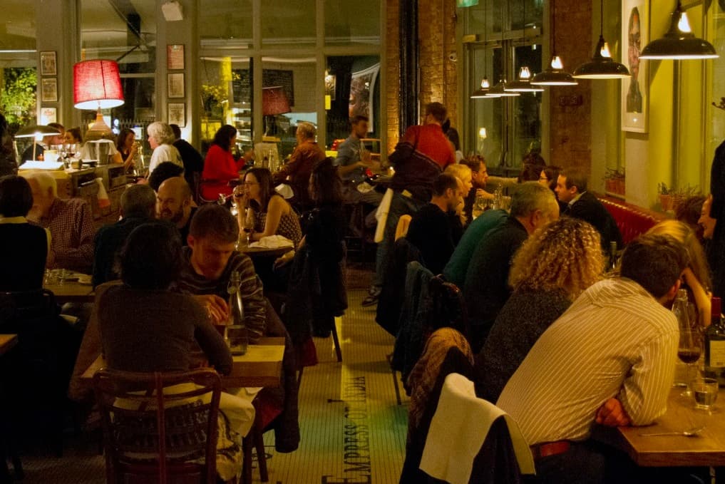 Exclusive Hire, The Empress E9 photo #3