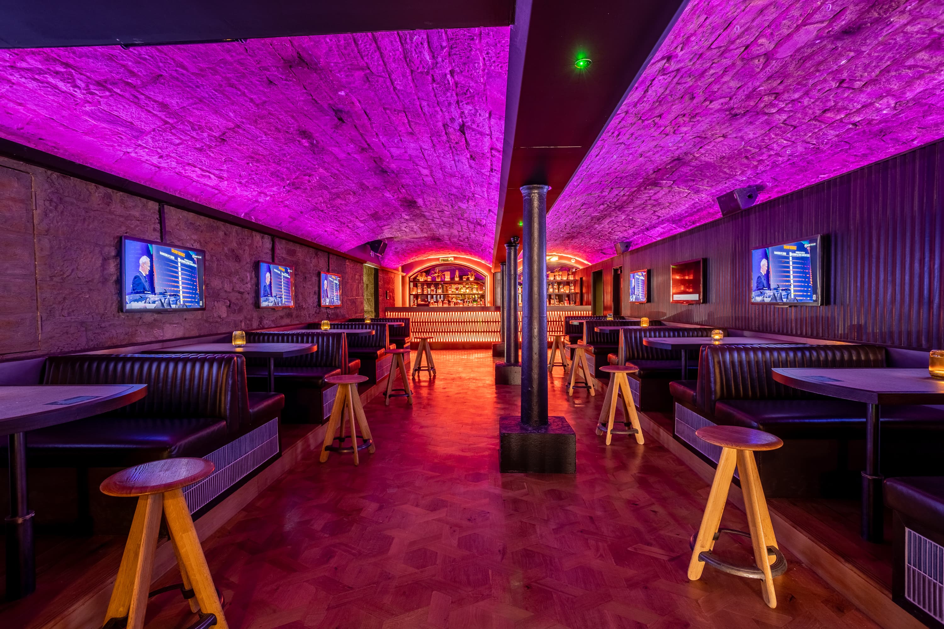 Exclusive Hire, The Three Sisters photo #2