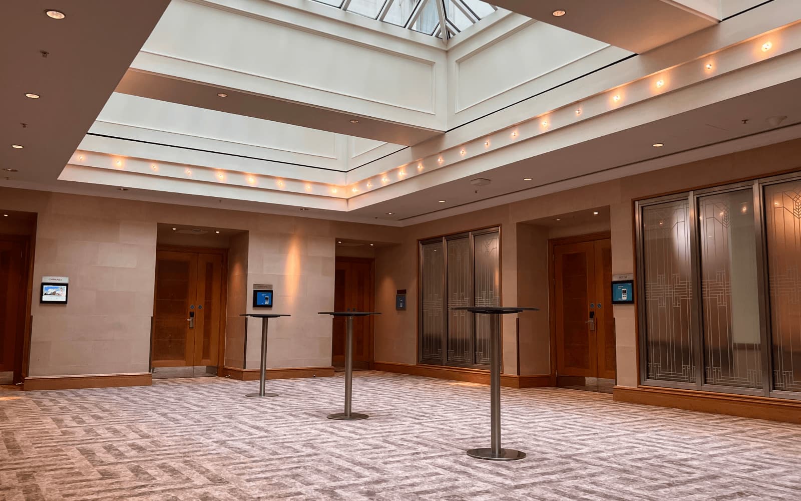 Comet, Hilton London Paddington photo #11
