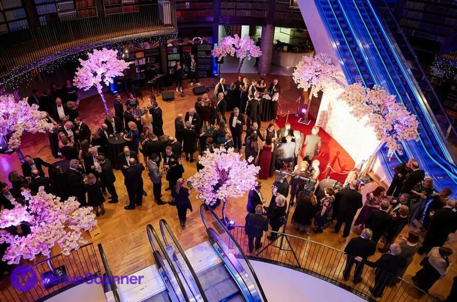 Unique Venues Birmingham, Book Rotunda photo #3