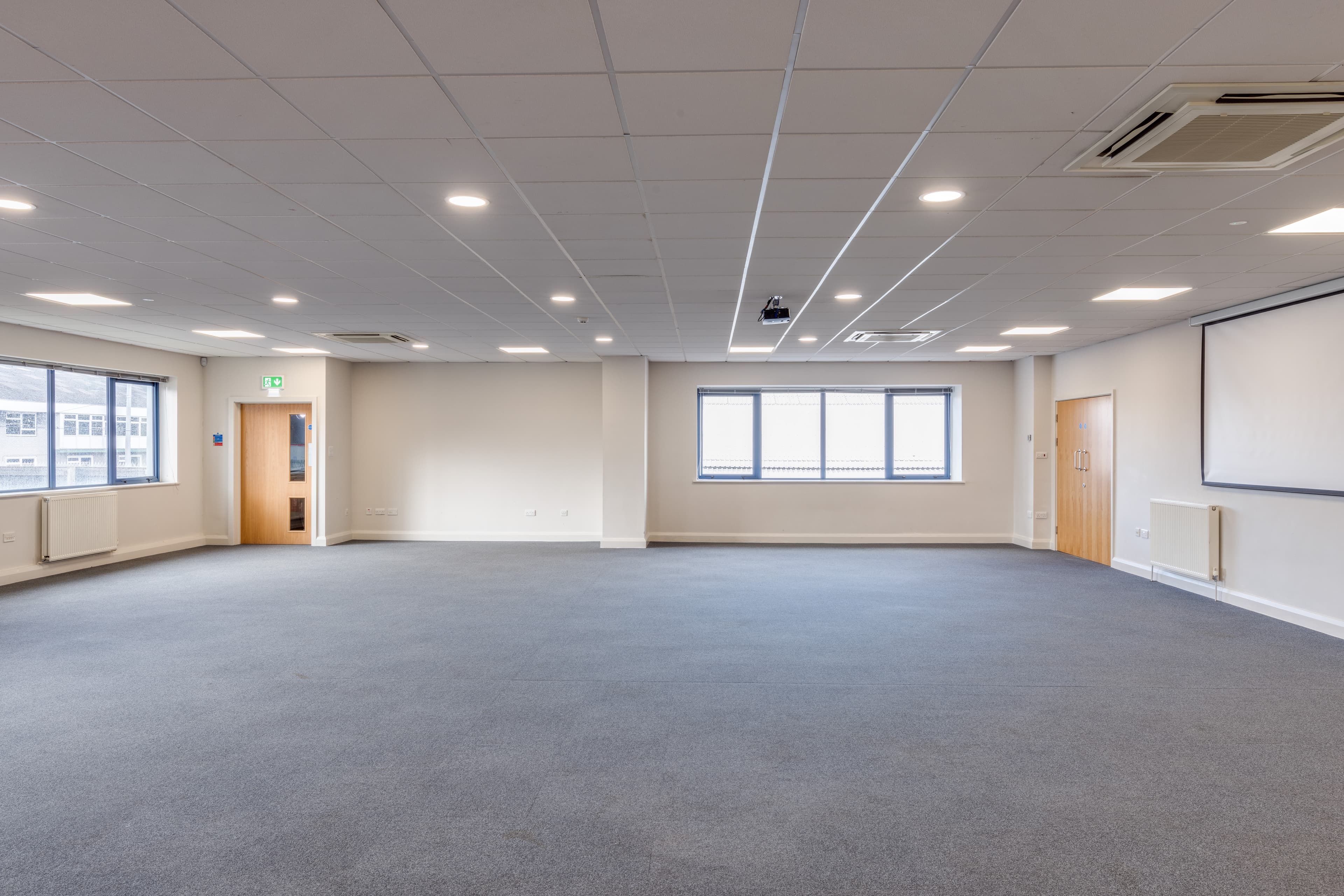 F5, Trent Conference Centre photo #2