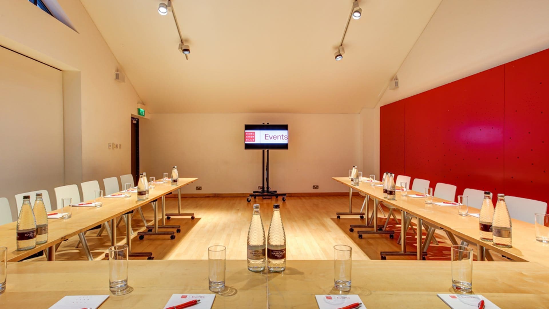 The Kahn, Sadler's Wells photo #3