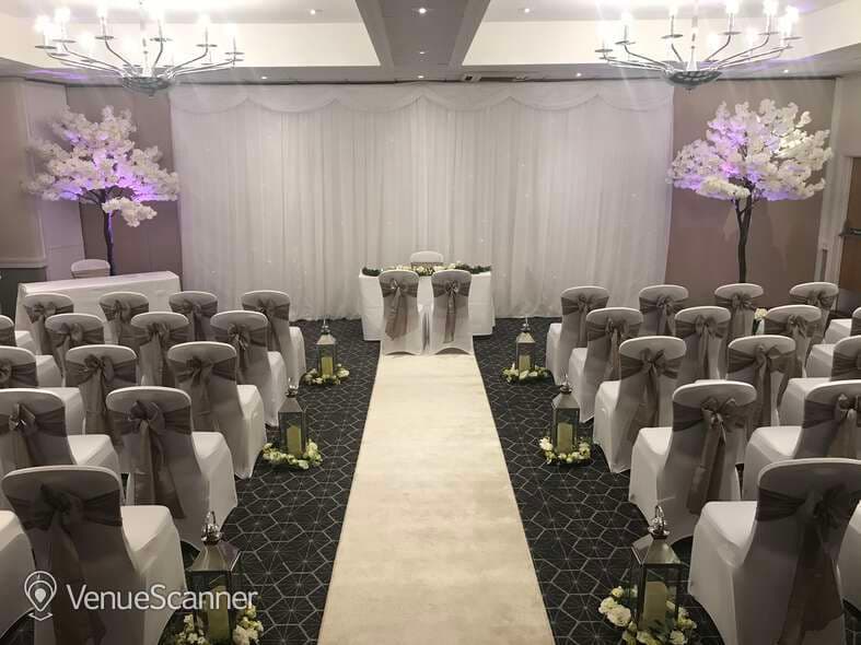 Delta By Marriott Milton Keynes, Cranfield Suite photo #3