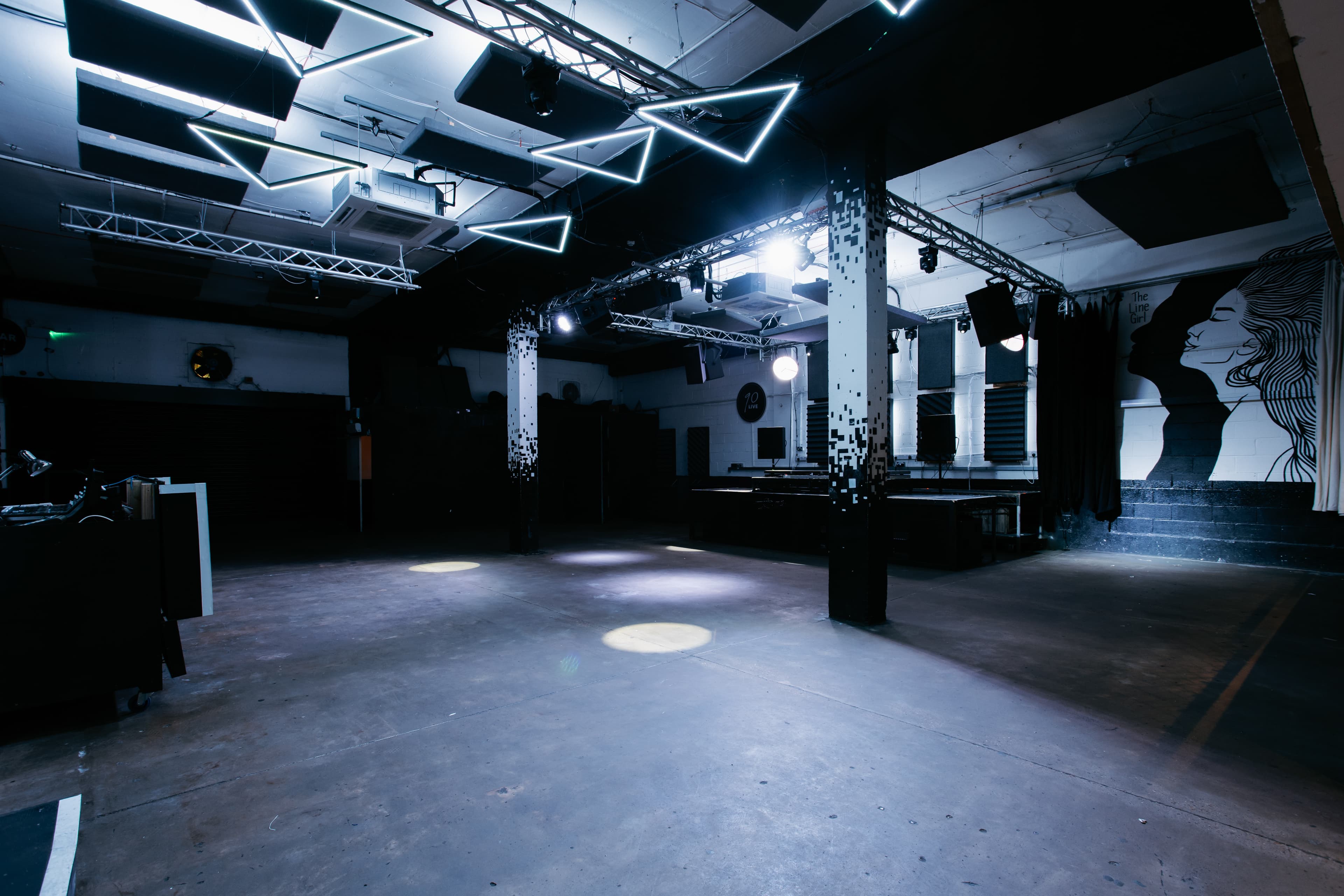 No90 Live + Canal Side Terrace, Studio 9294 & Number 90 photo #1