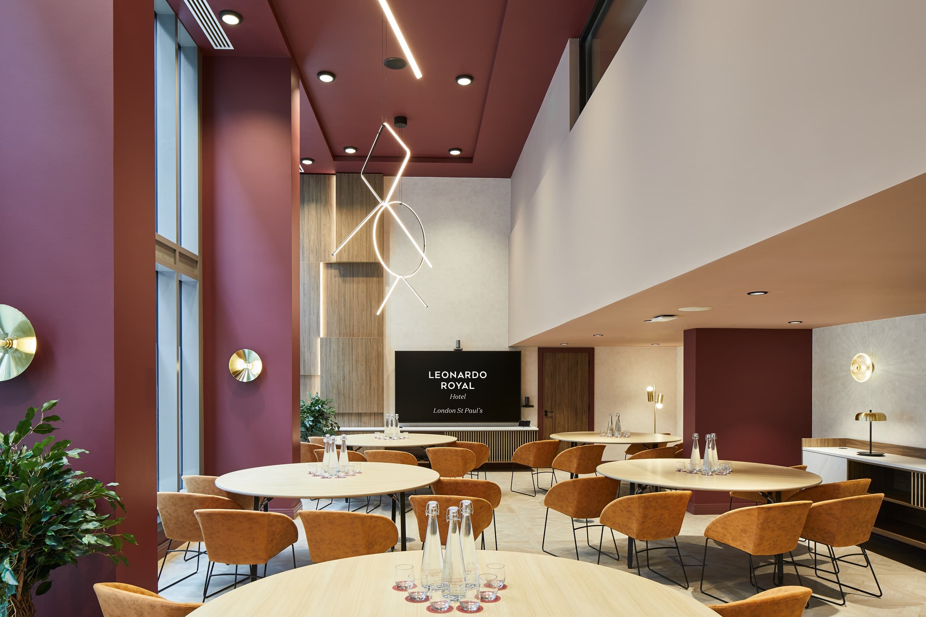 Embankment, Leonardo Royal London St Paul's photo #1