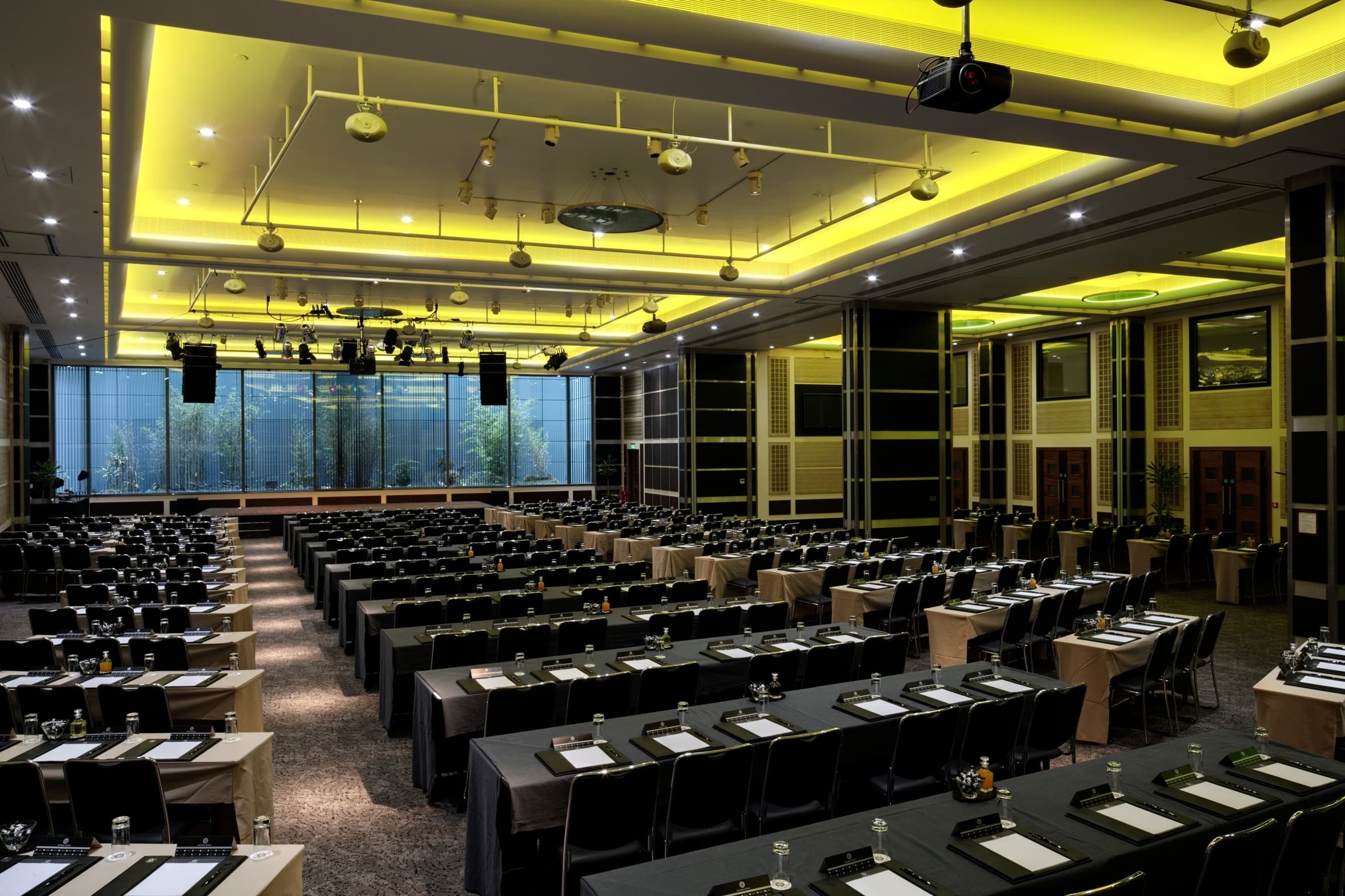 Nelson, Leonardo Royal London St Paul's photo #1