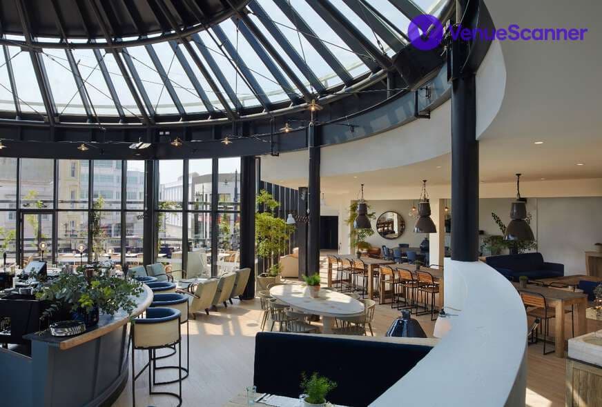 601 Queen’s Road, Mezzanine photo #3