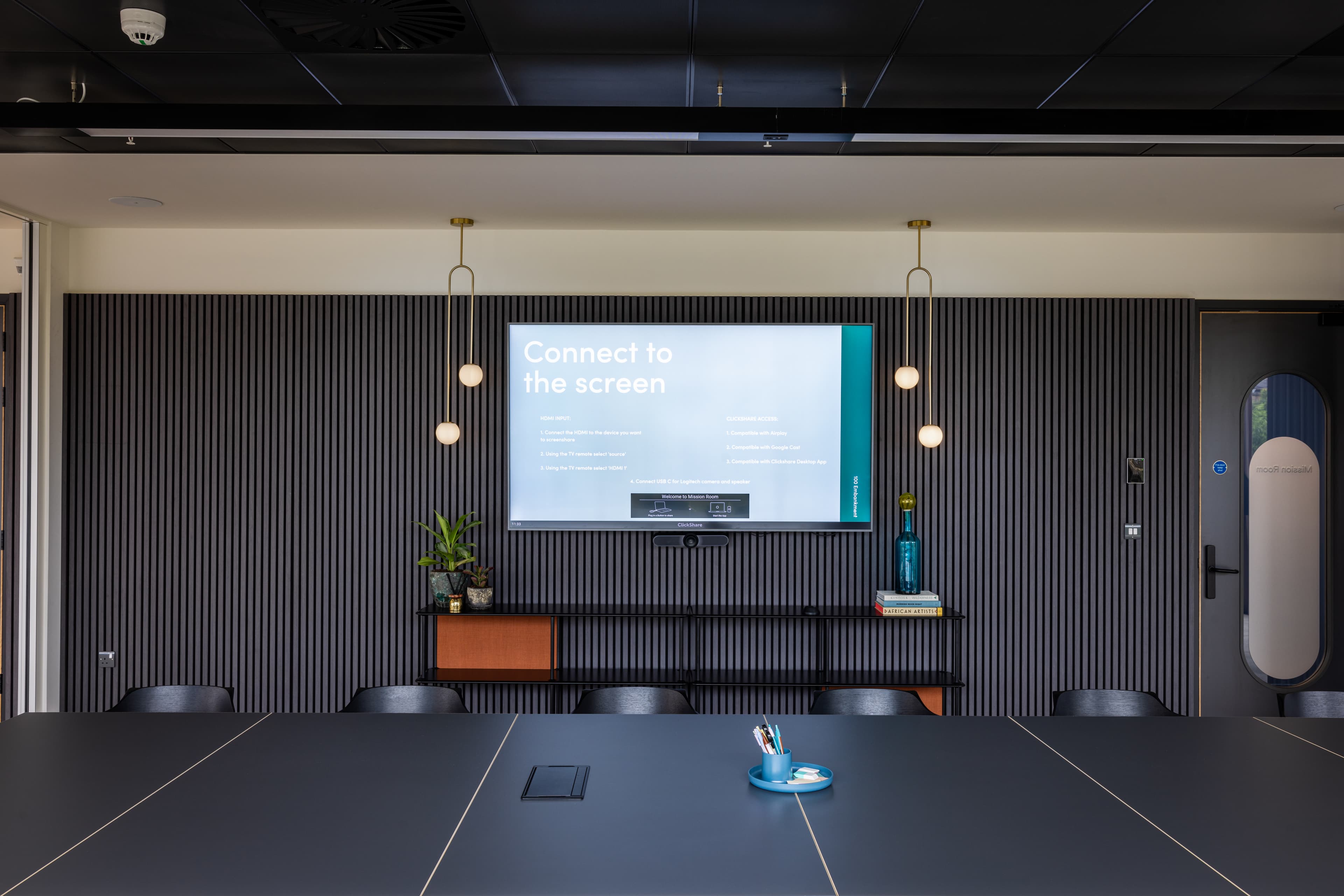 Mission Room, 100 Embankment photo #2