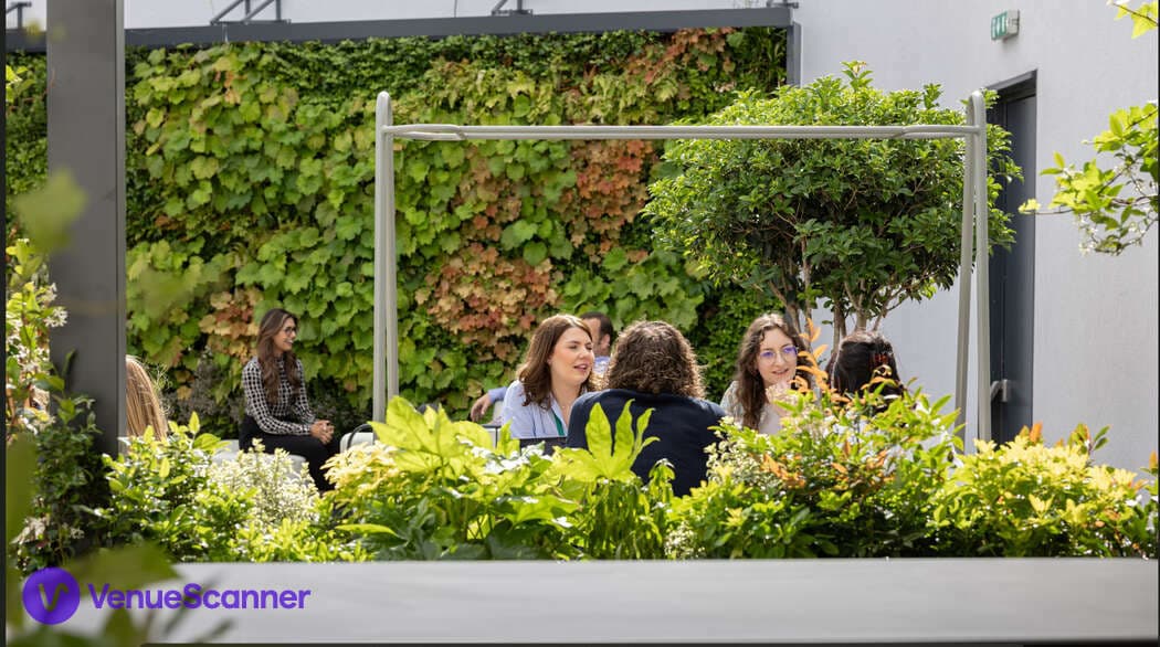 100 Embankment, Finney Meeting Room photo #3