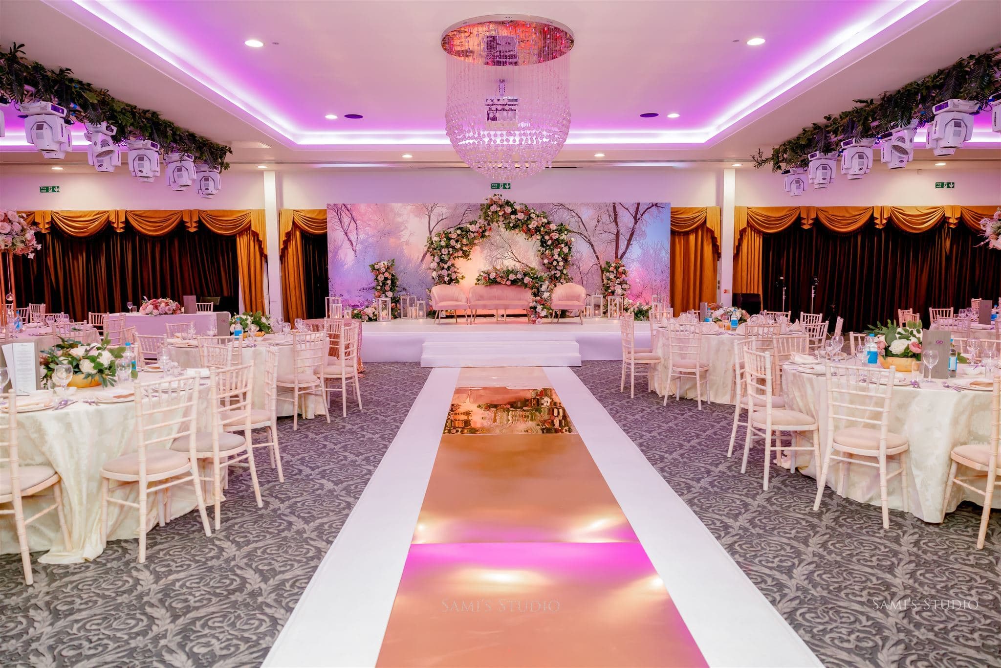 The Ballroom, The Willows photo #5