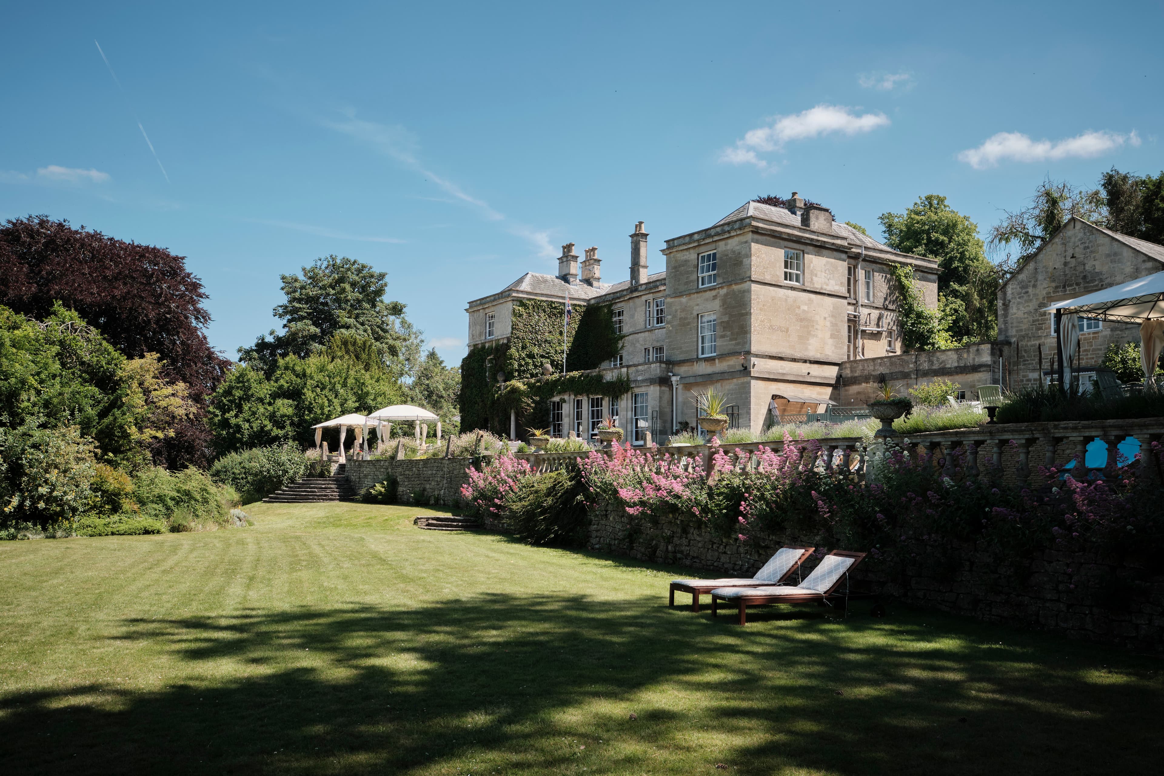 Exclusive Hire Of Manor House With 18 Bedrooms, Burleigh Court Cotswolds photo #1