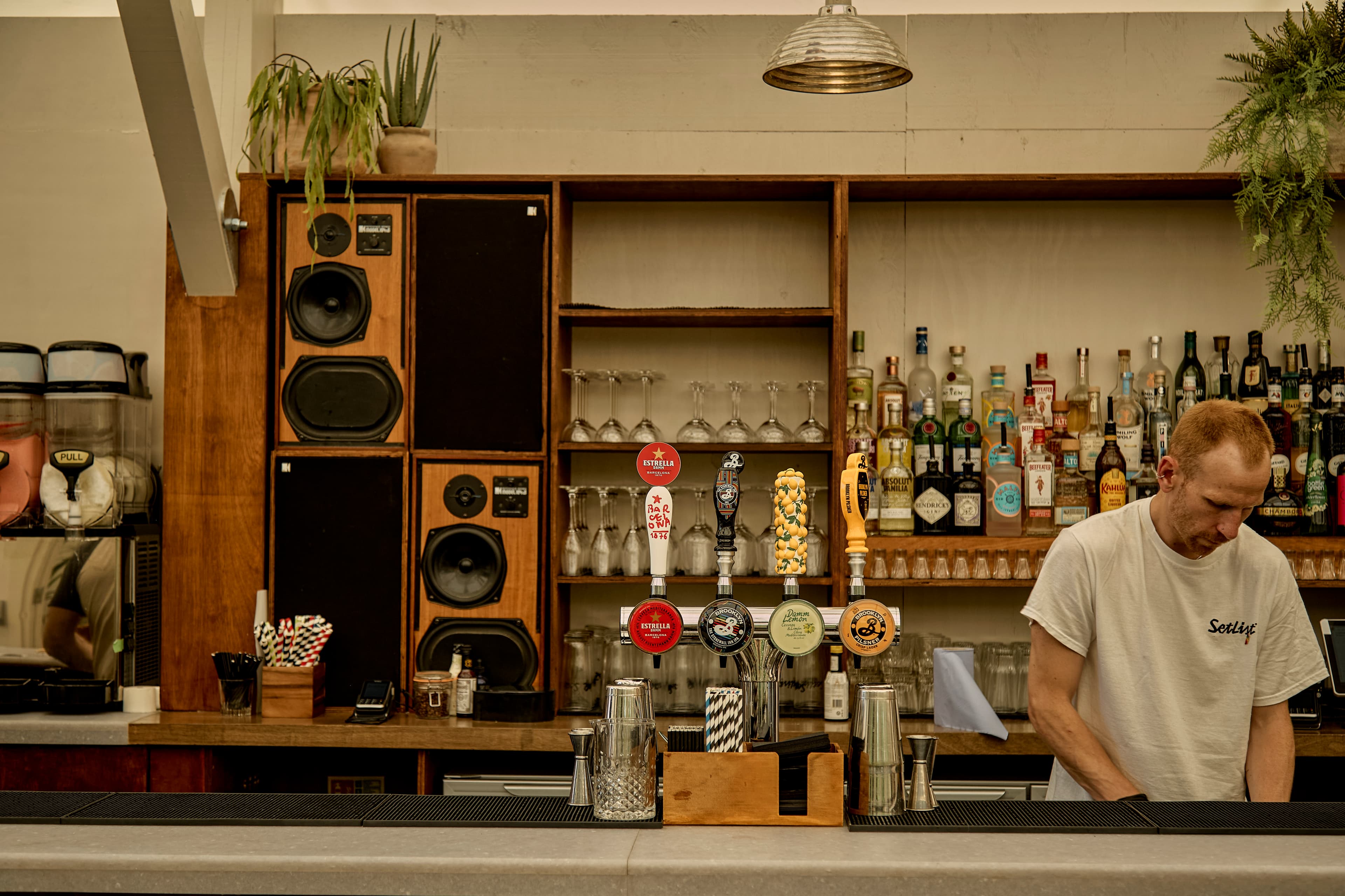 Indoor Bar, Setlist photo #3