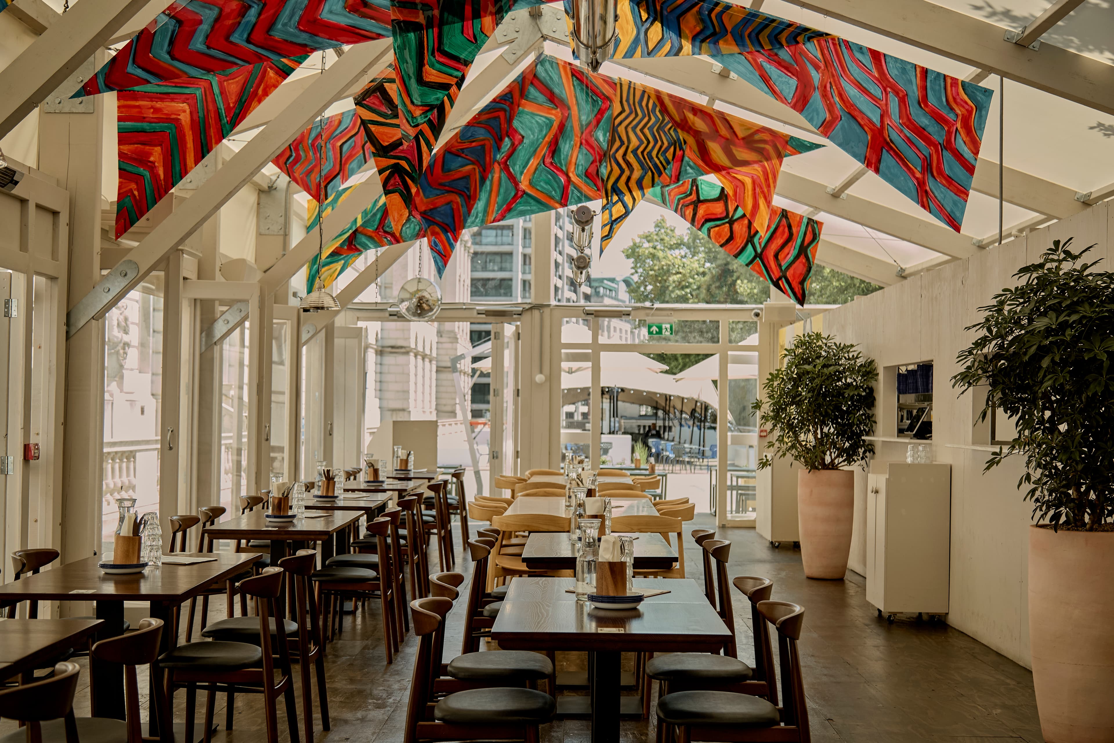 Indoor Bar (Semi-Exclusive), Setlist photo #1