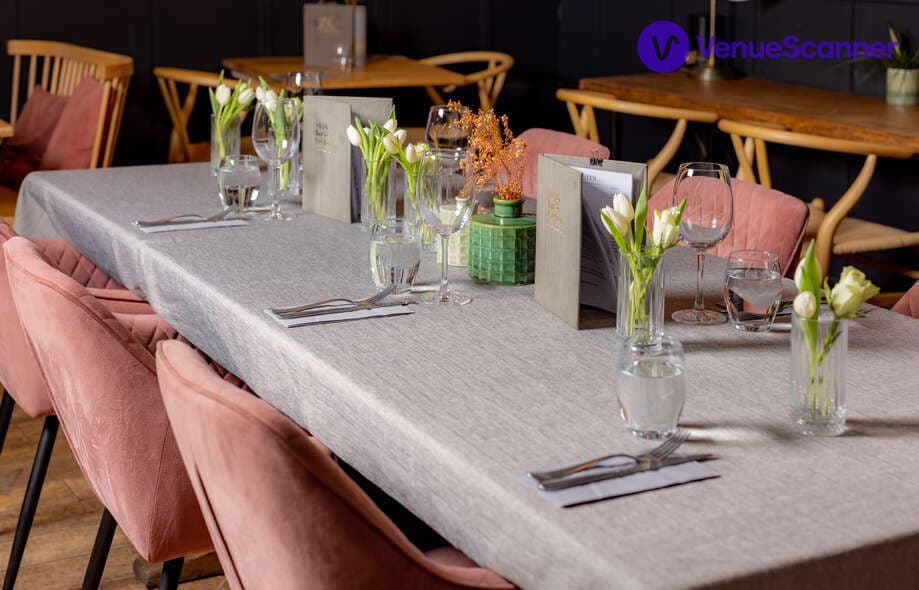 SW16 Bar And Kitchen, The Snug photo #3