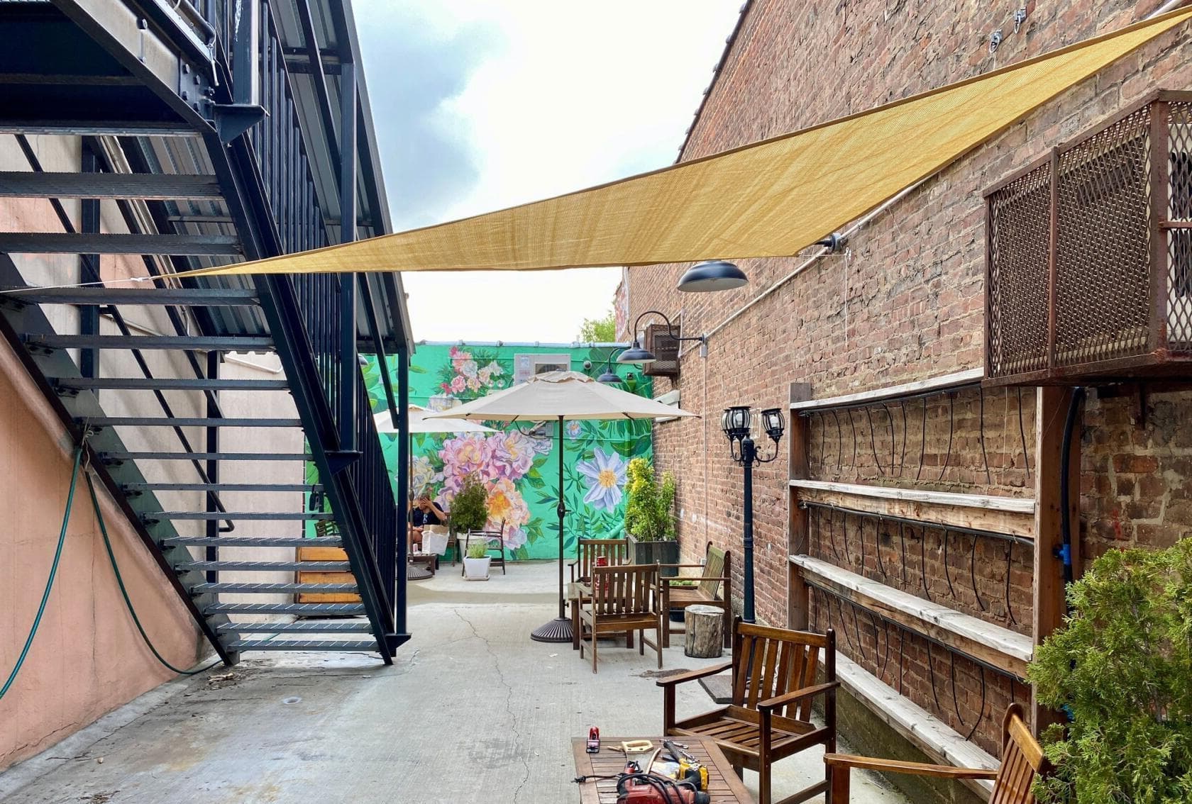 Outdoor, Java Studios photo #1