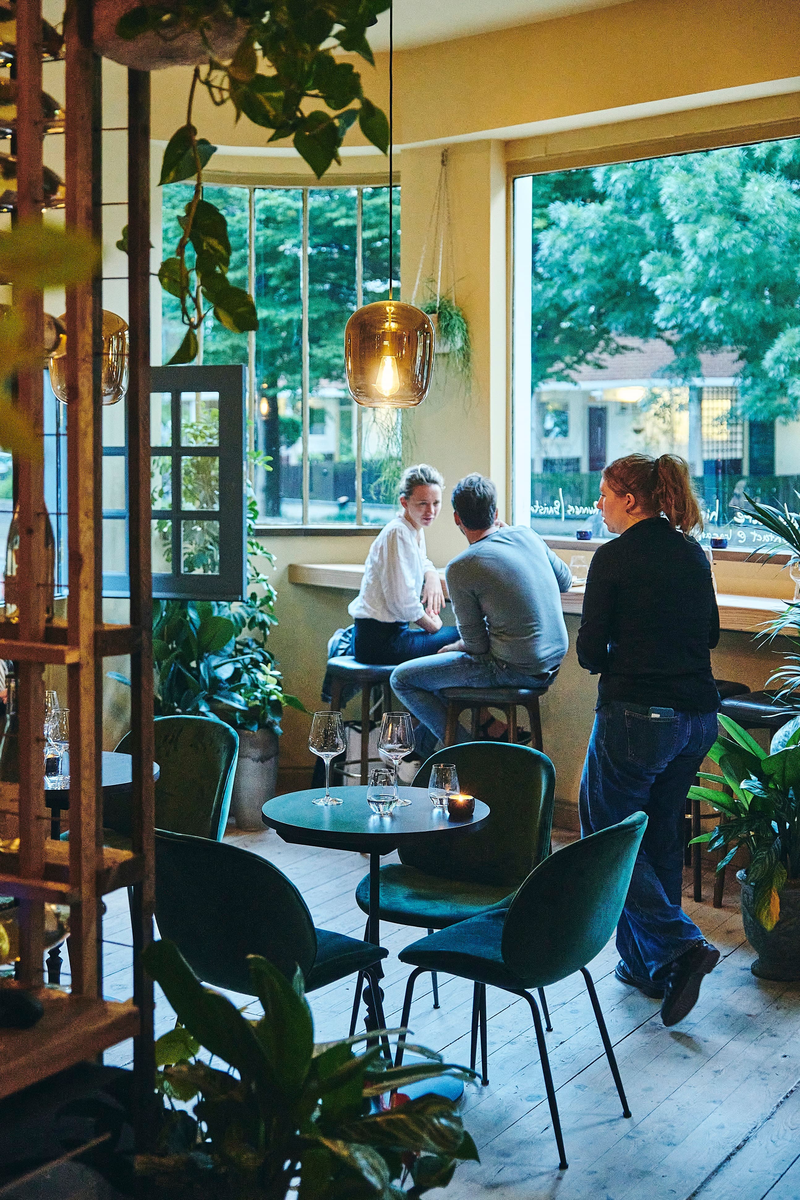 The Main Room, Aspen & Meursault photo #2