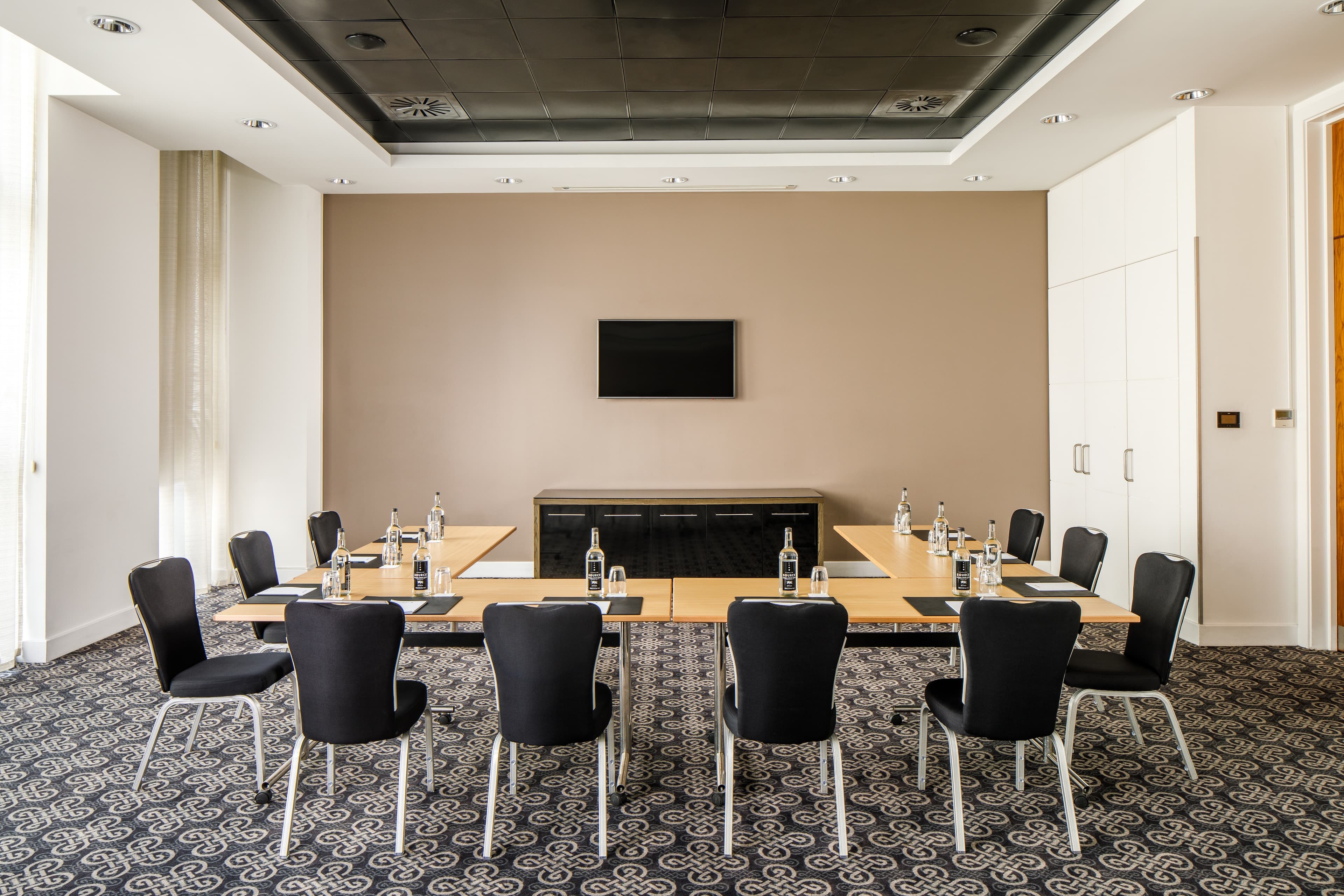 Rosso Suite, Majestic Hotel Cardiff photo #2