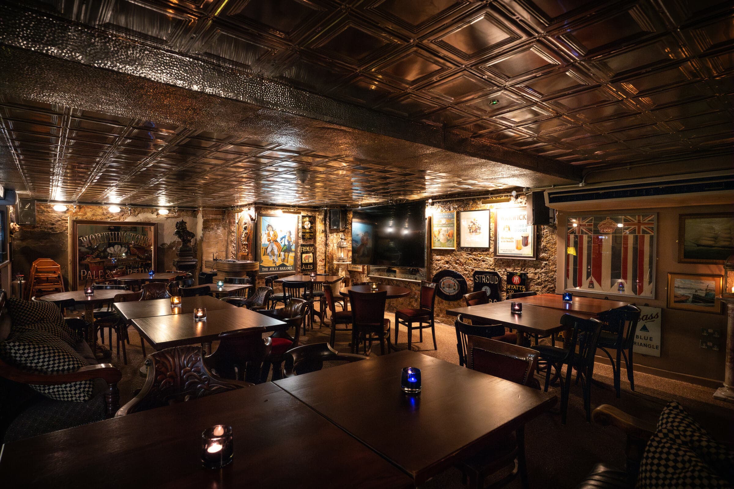 Cribbs Parlour, Trafalgar Tavern photo #4