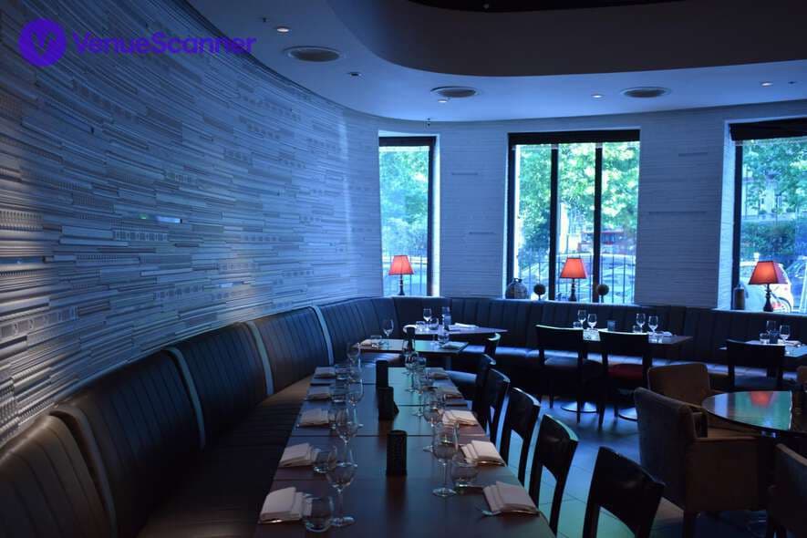 Eaton Square Bar photo #3