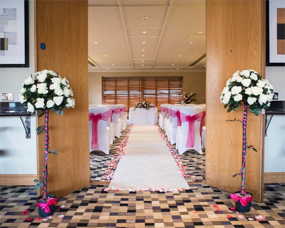 Exclusive Hire, Thorpe Park Hotel And Spa photo #2